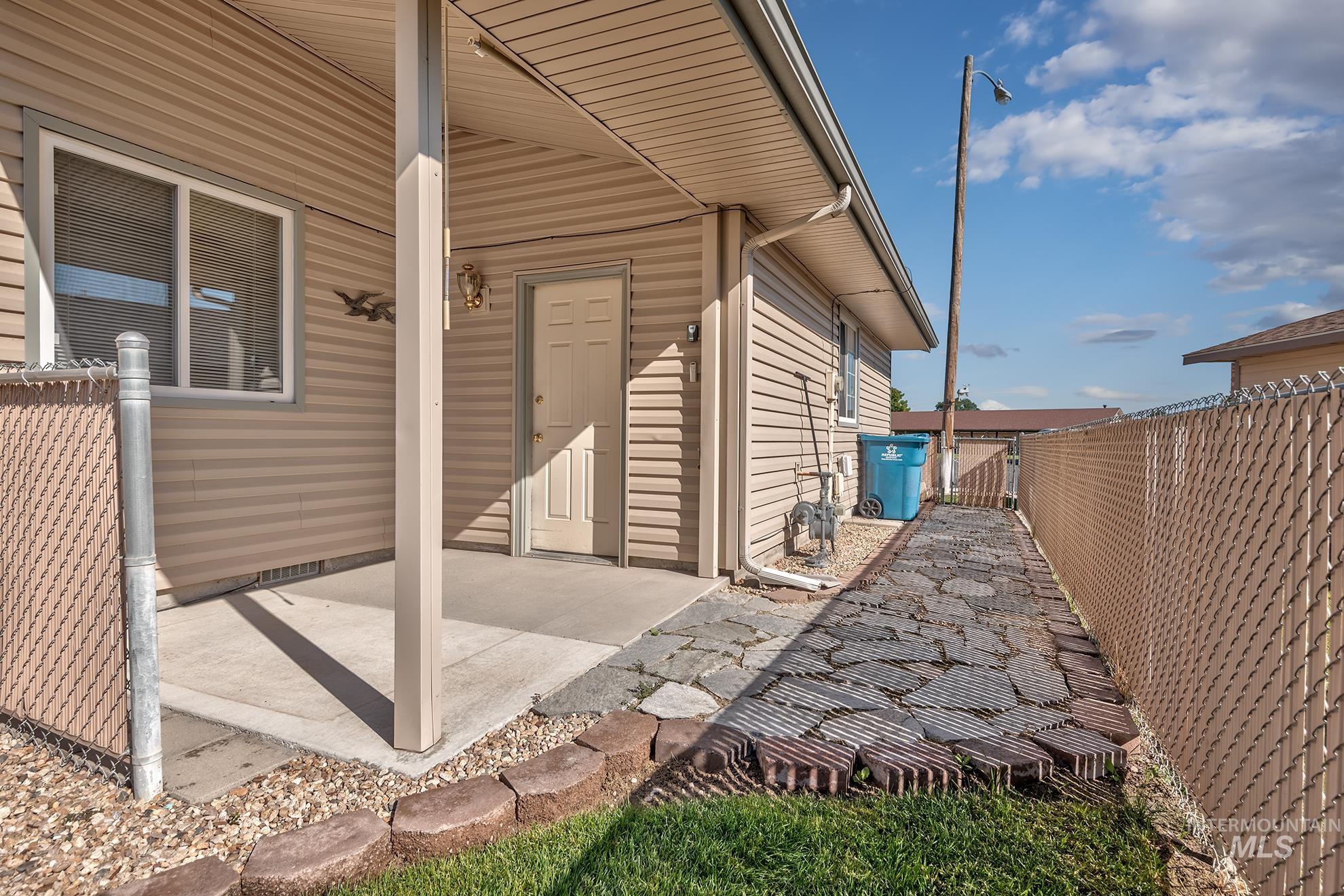1100 Burnett Dr., No. 409 Property Photo 31