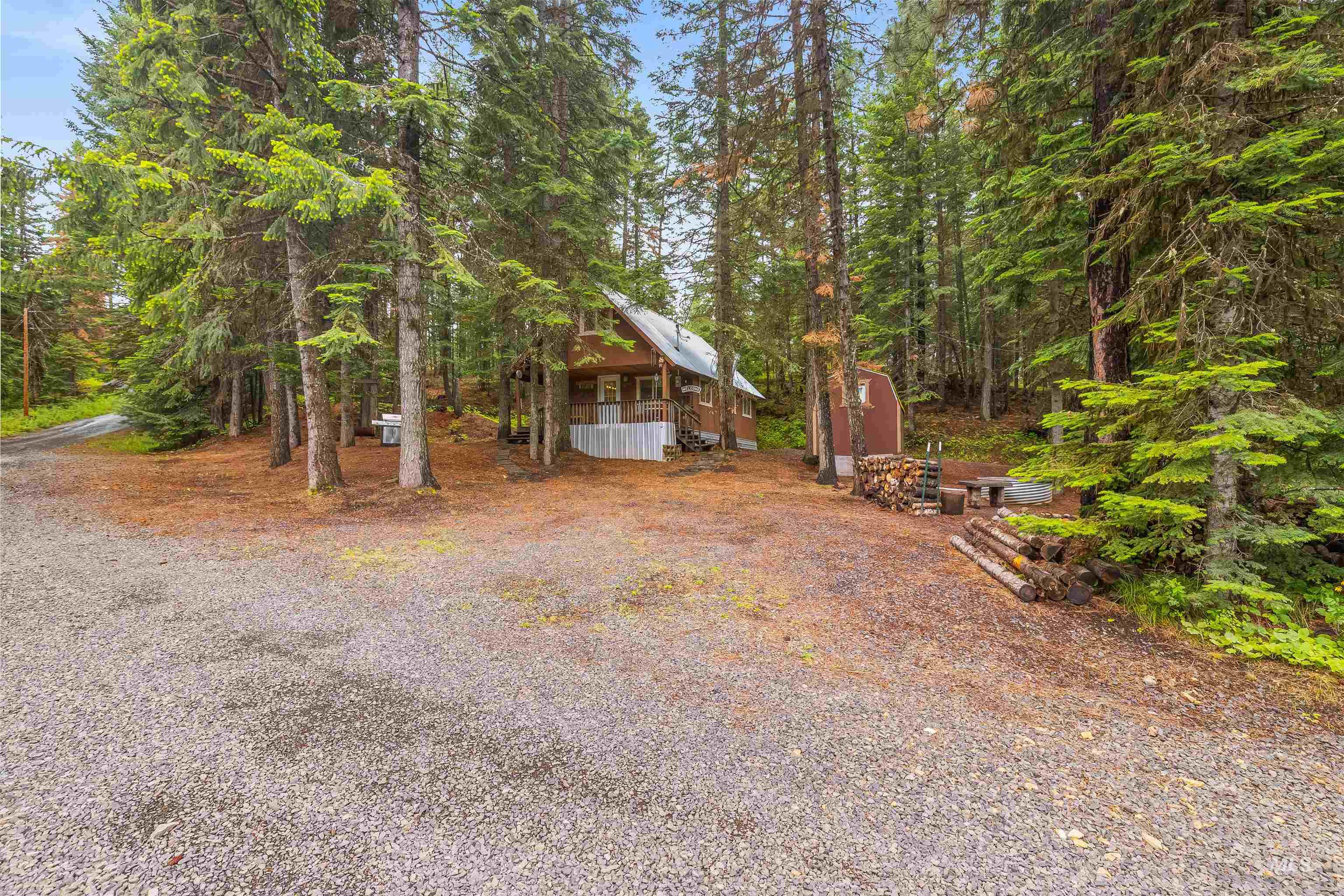 43158 Mountain Drive Property Photo 2
