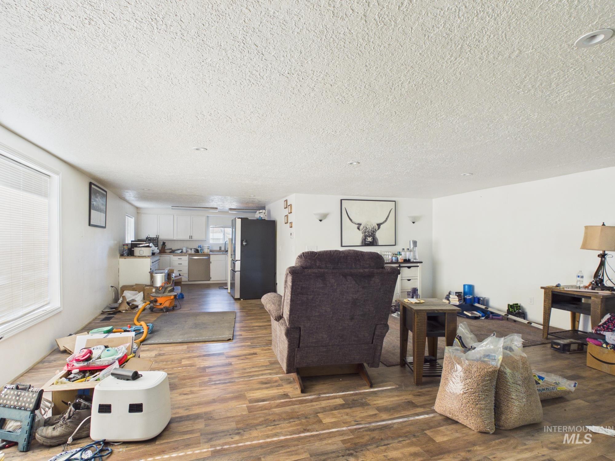 2014 2nd Avenue Property Photo 2