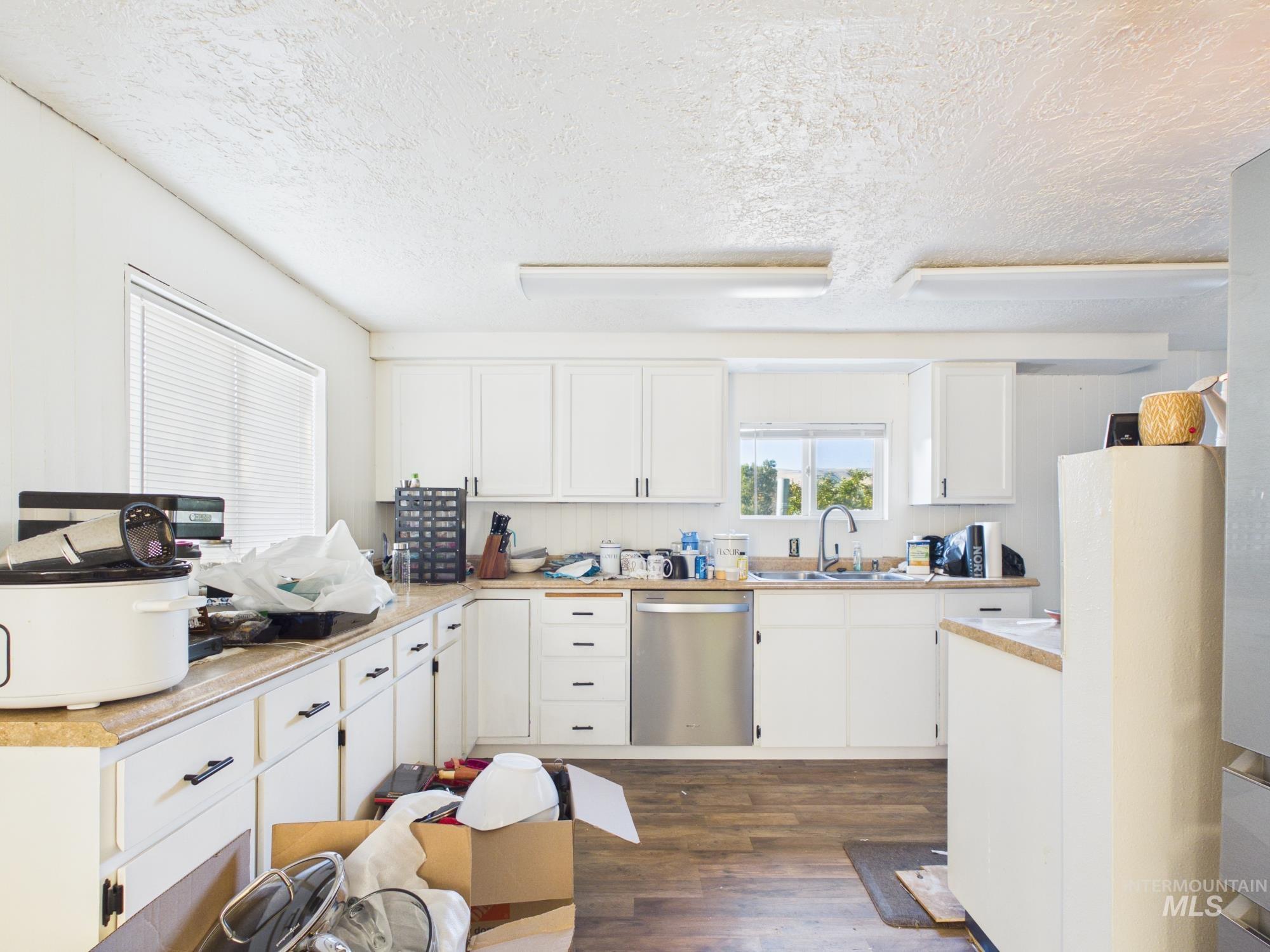 2014 2nd Avenue Property Photo 6