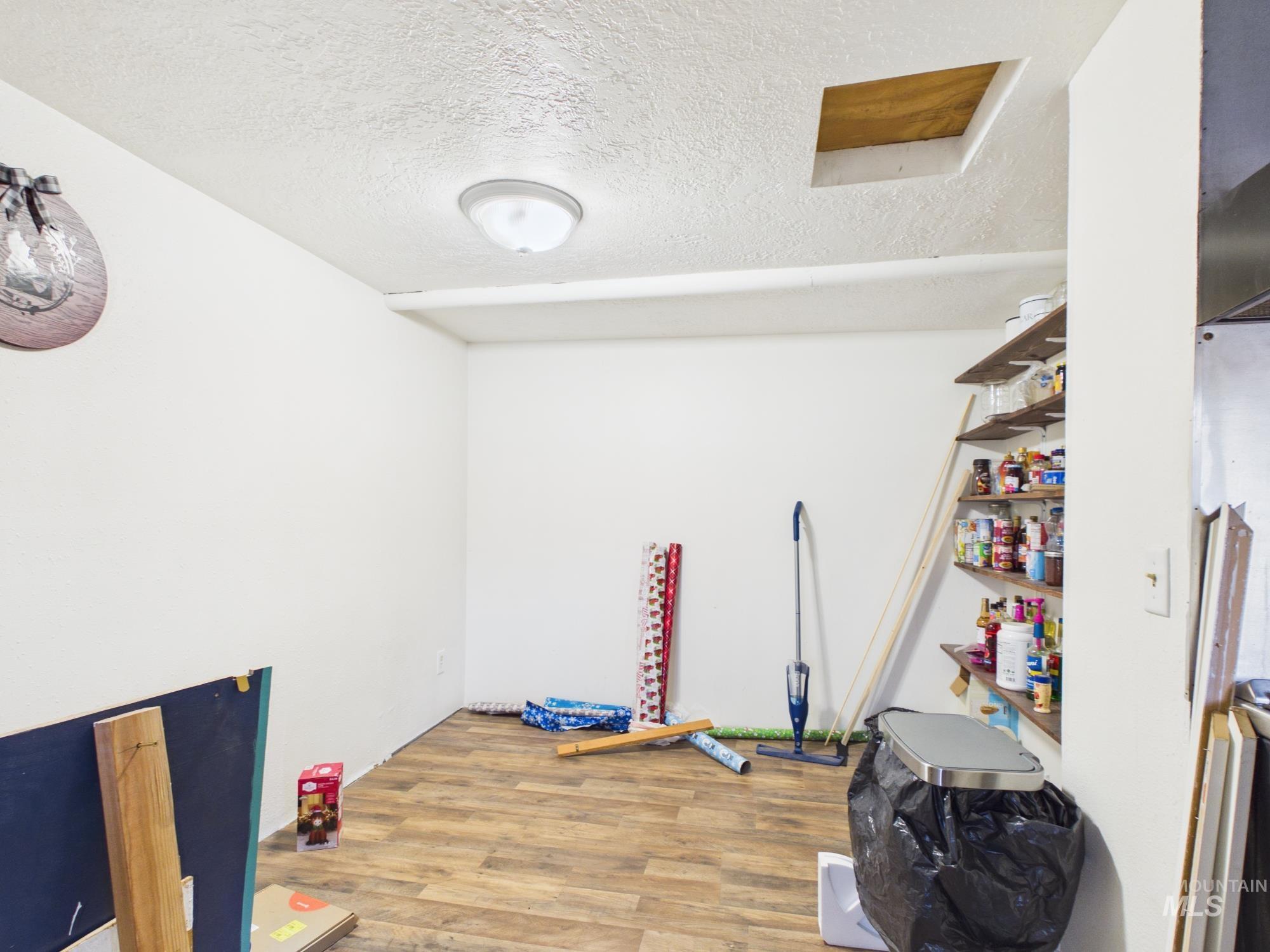 2014 2nd Avenue Property Photo 9