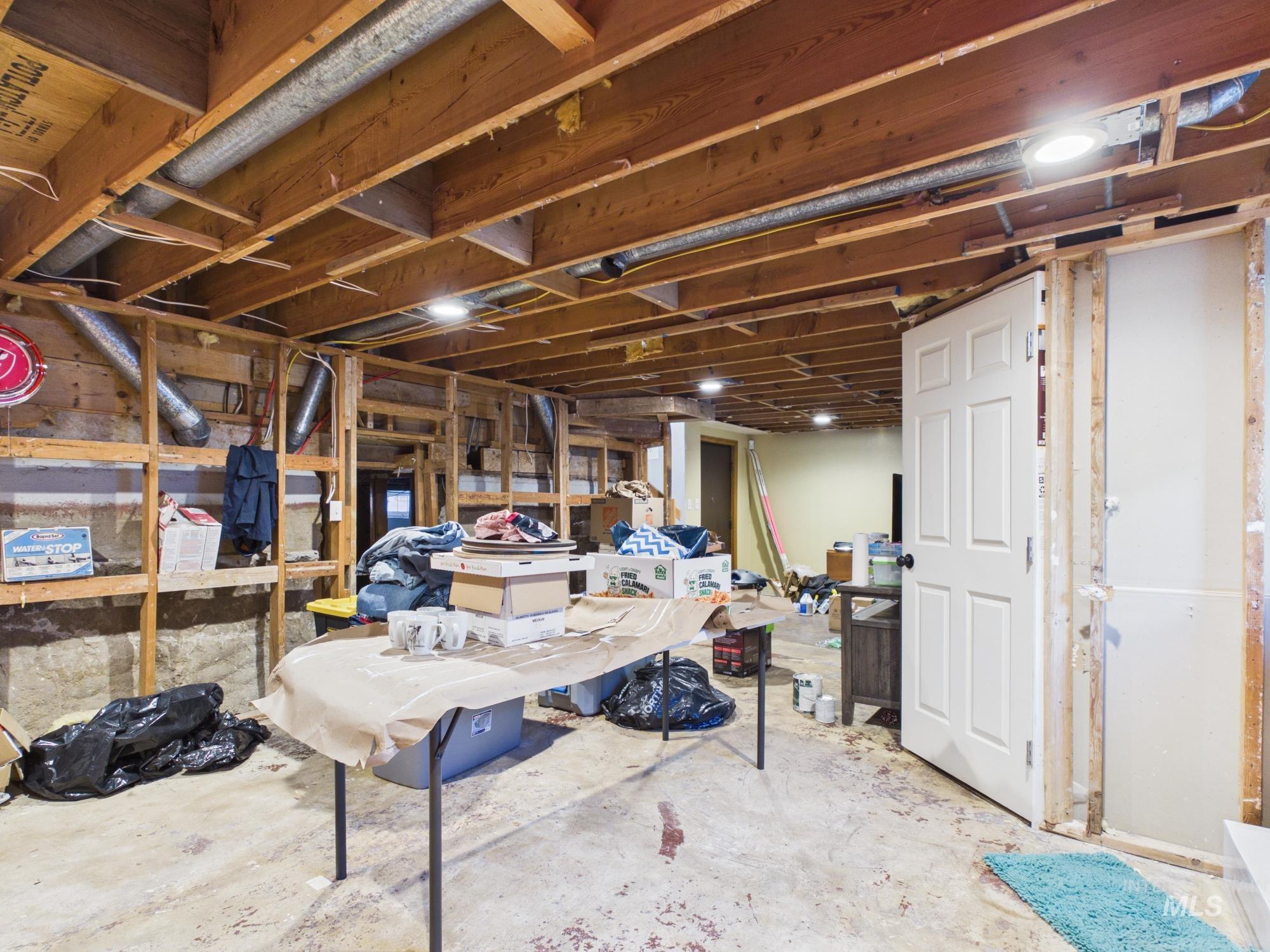 2014 2nd Avenue Property Photo 17