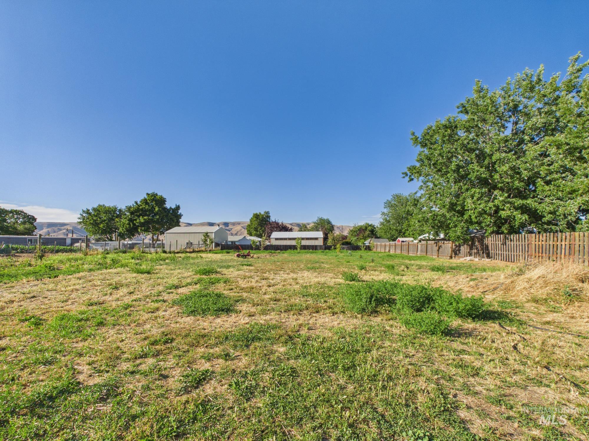 2014 2nd Avenue Property Photo 29