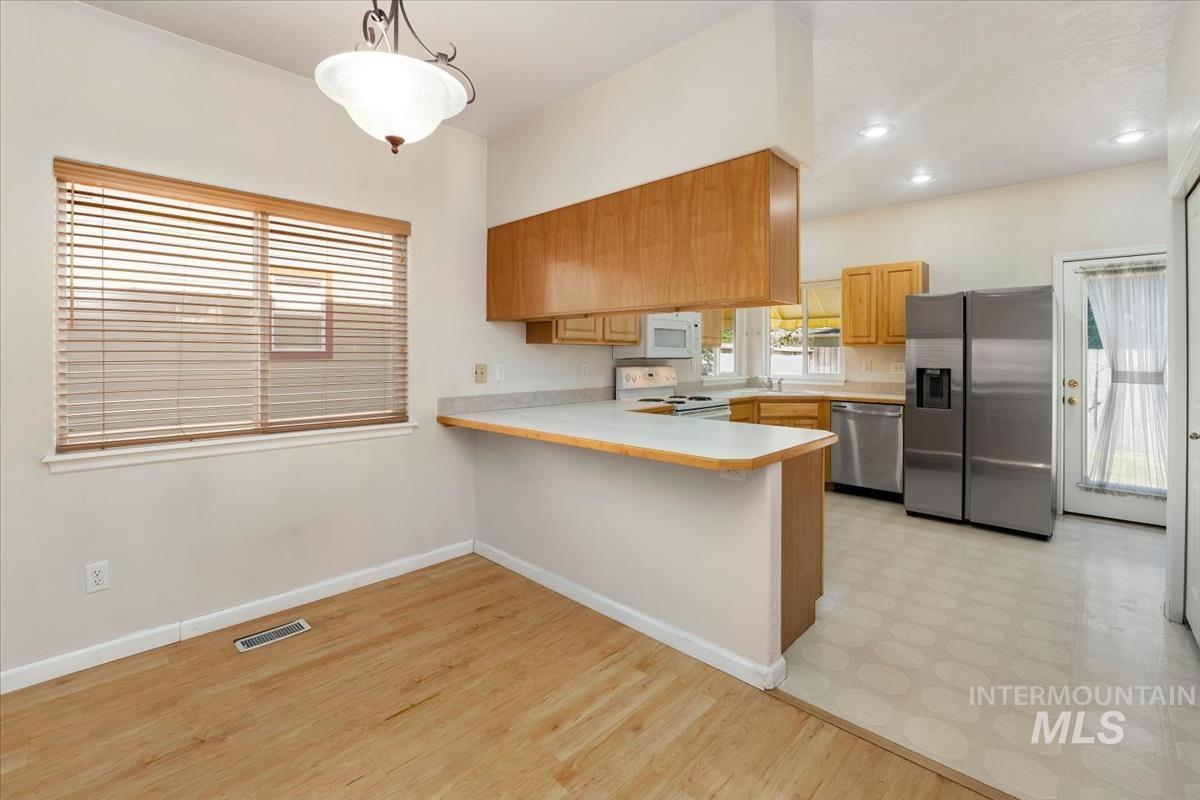 11374 W Arch St Property Photo 12