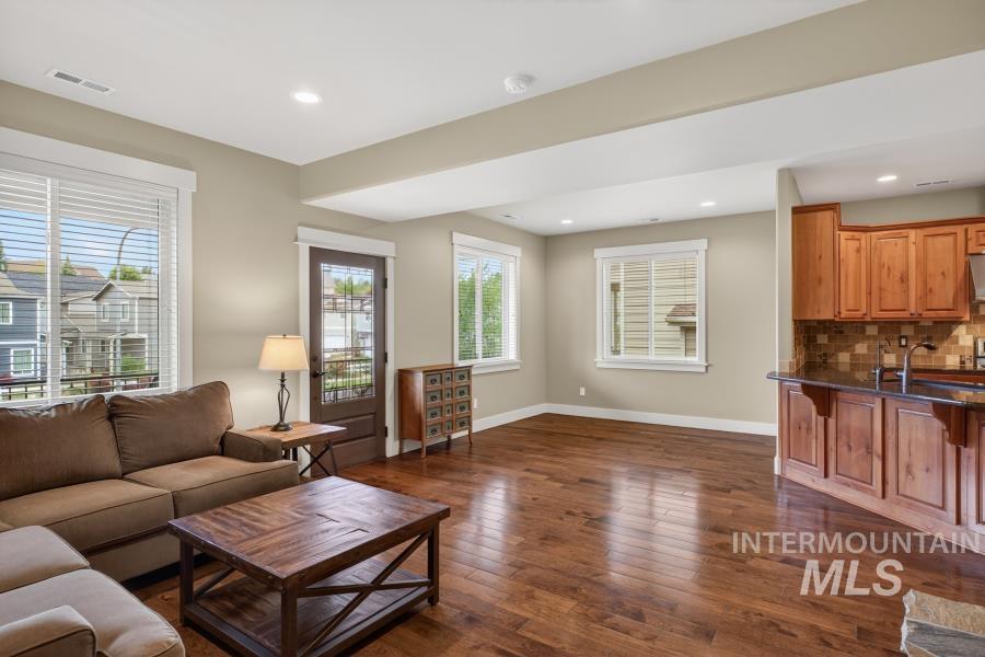2509 White Avenue Property Photo 7