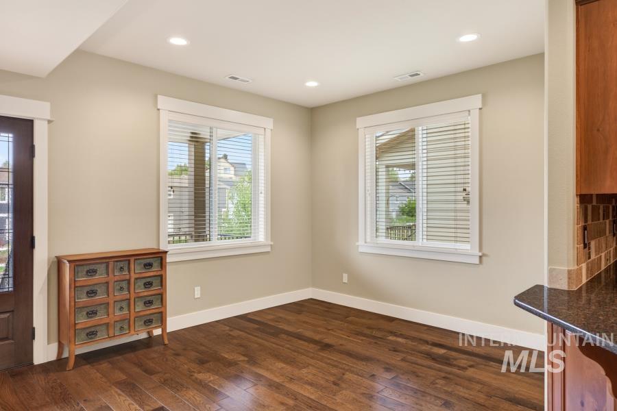 2509 White Avenue Property Photo 8