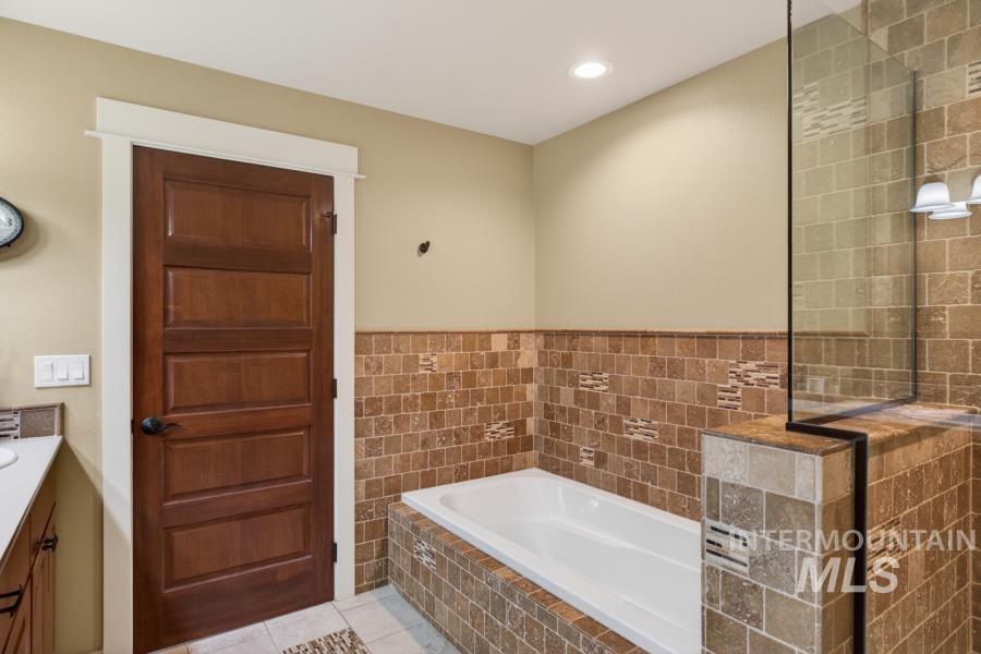 2509 White Avenue Property Photo 28