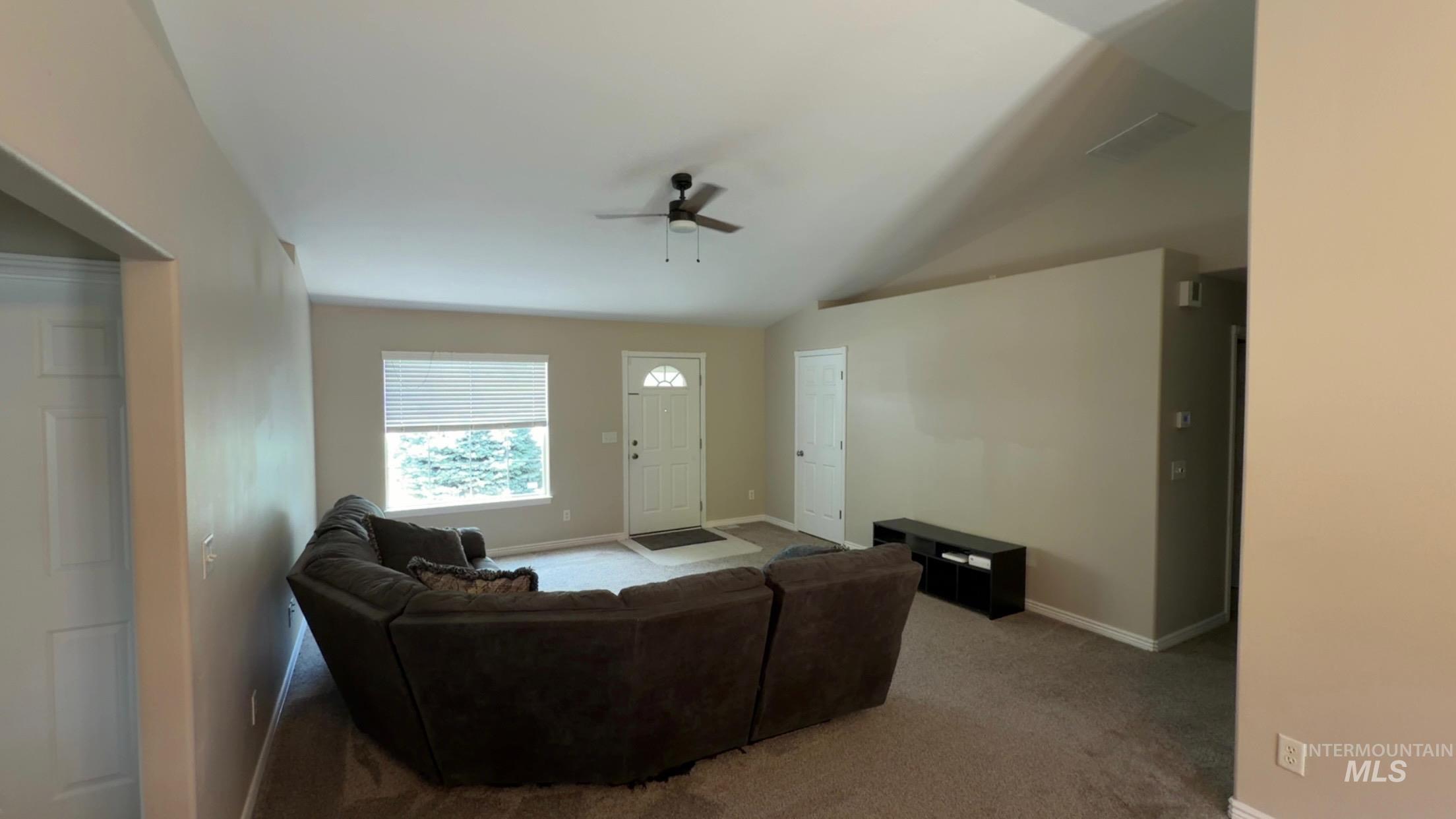 2589 Ironwood Ave Property Photo 5
