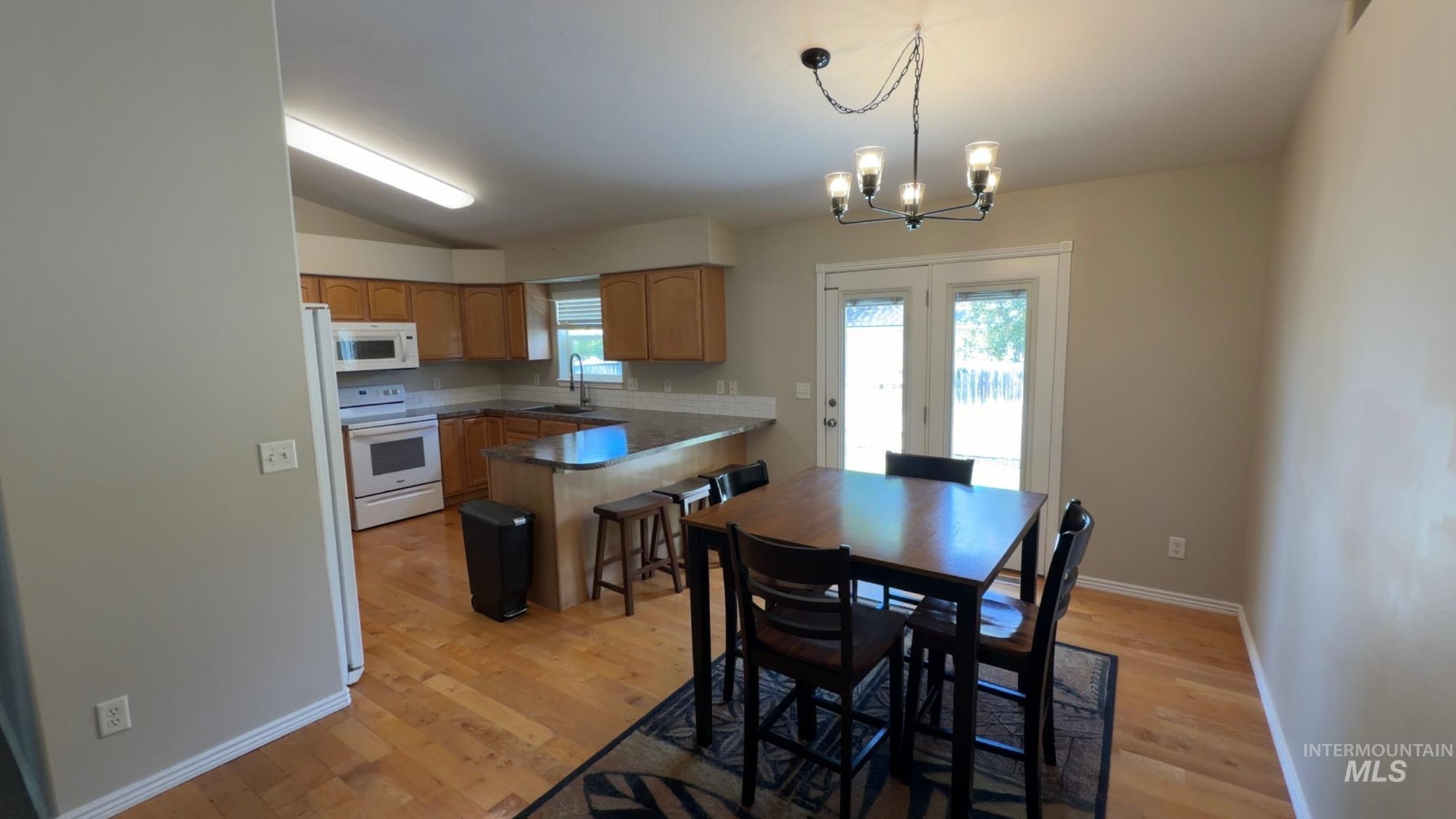 2589 Ironwood Ave Property Photo 8