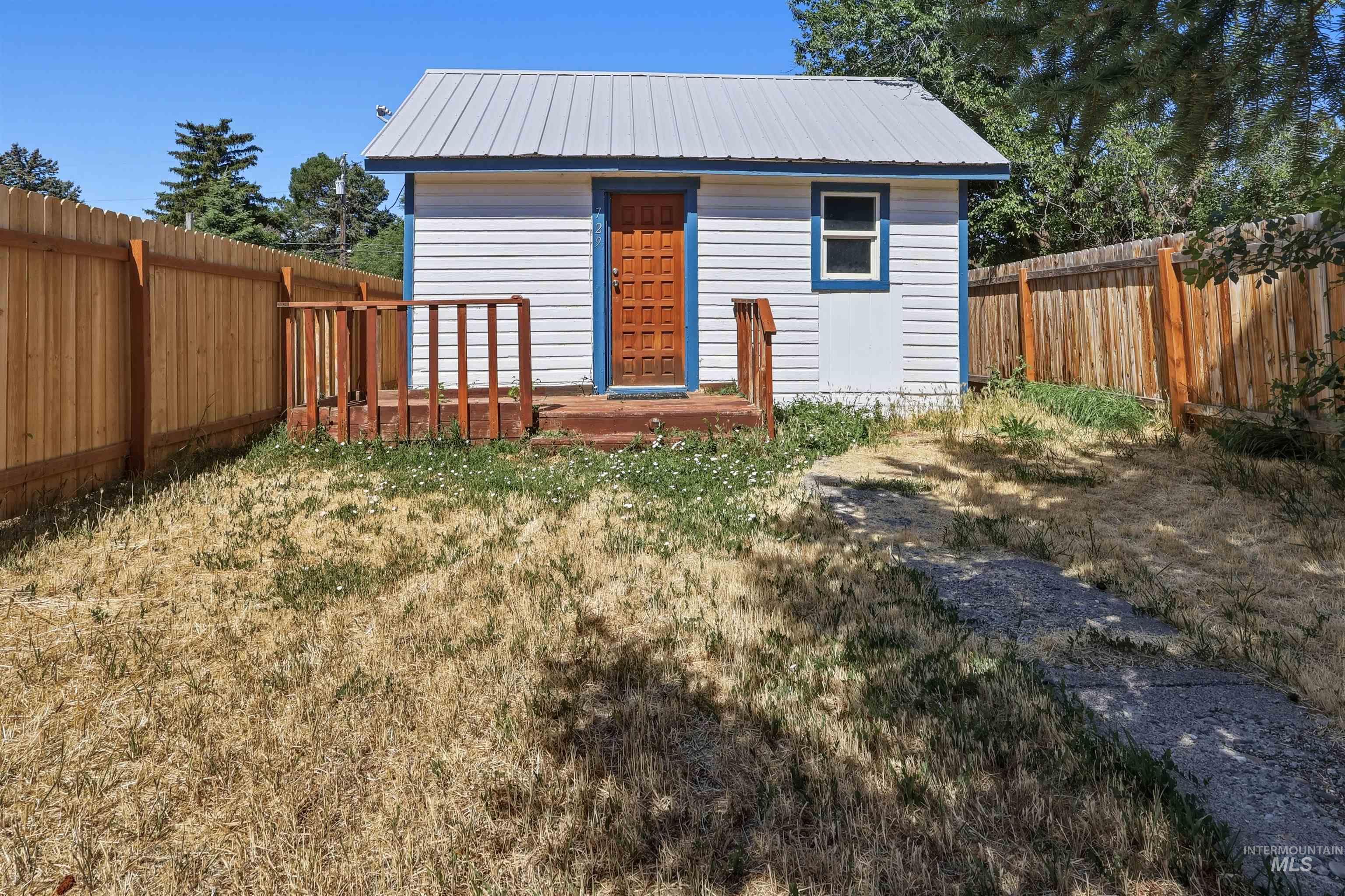 729 California St Property Photo 2