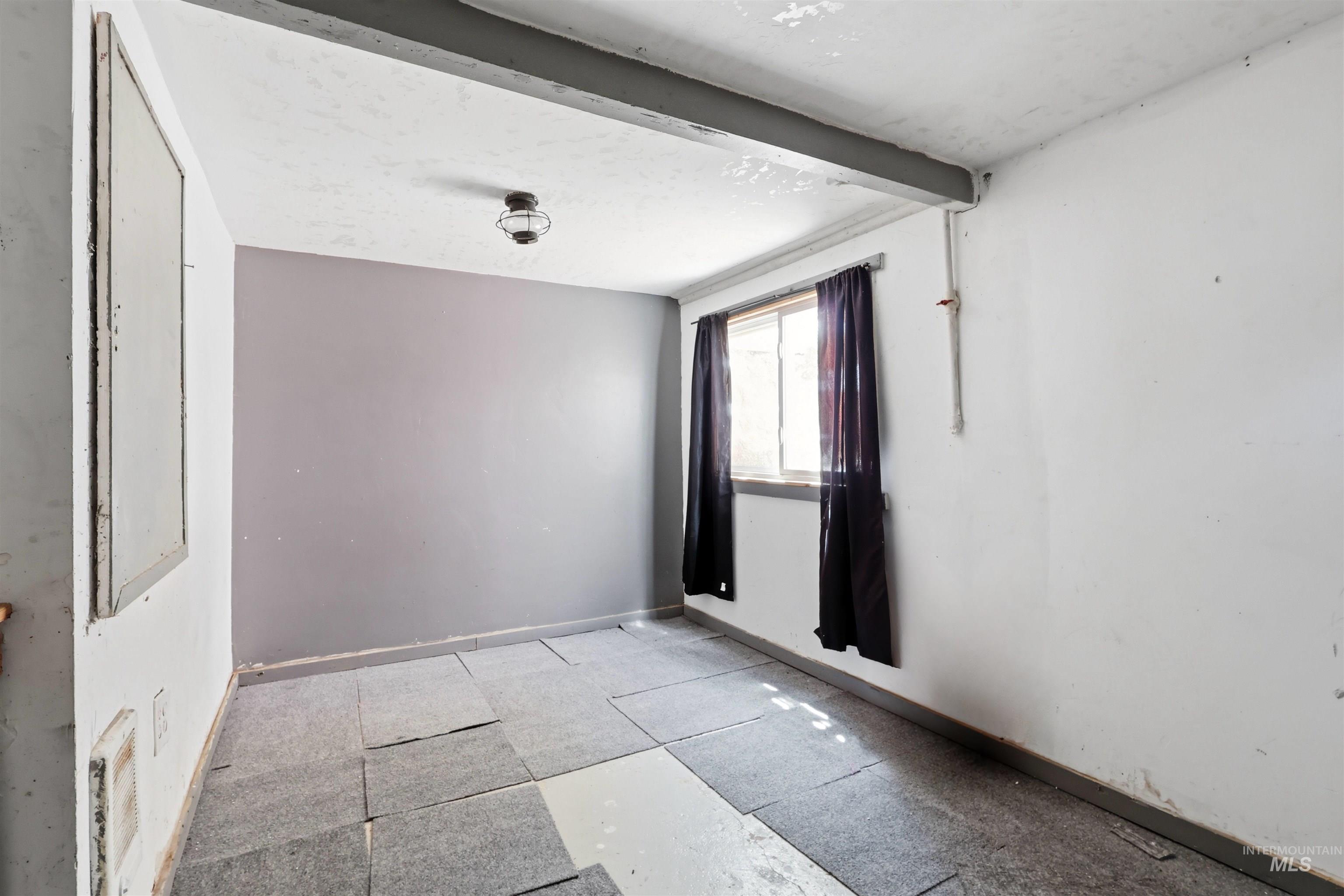 729 California St Property Photo 5
