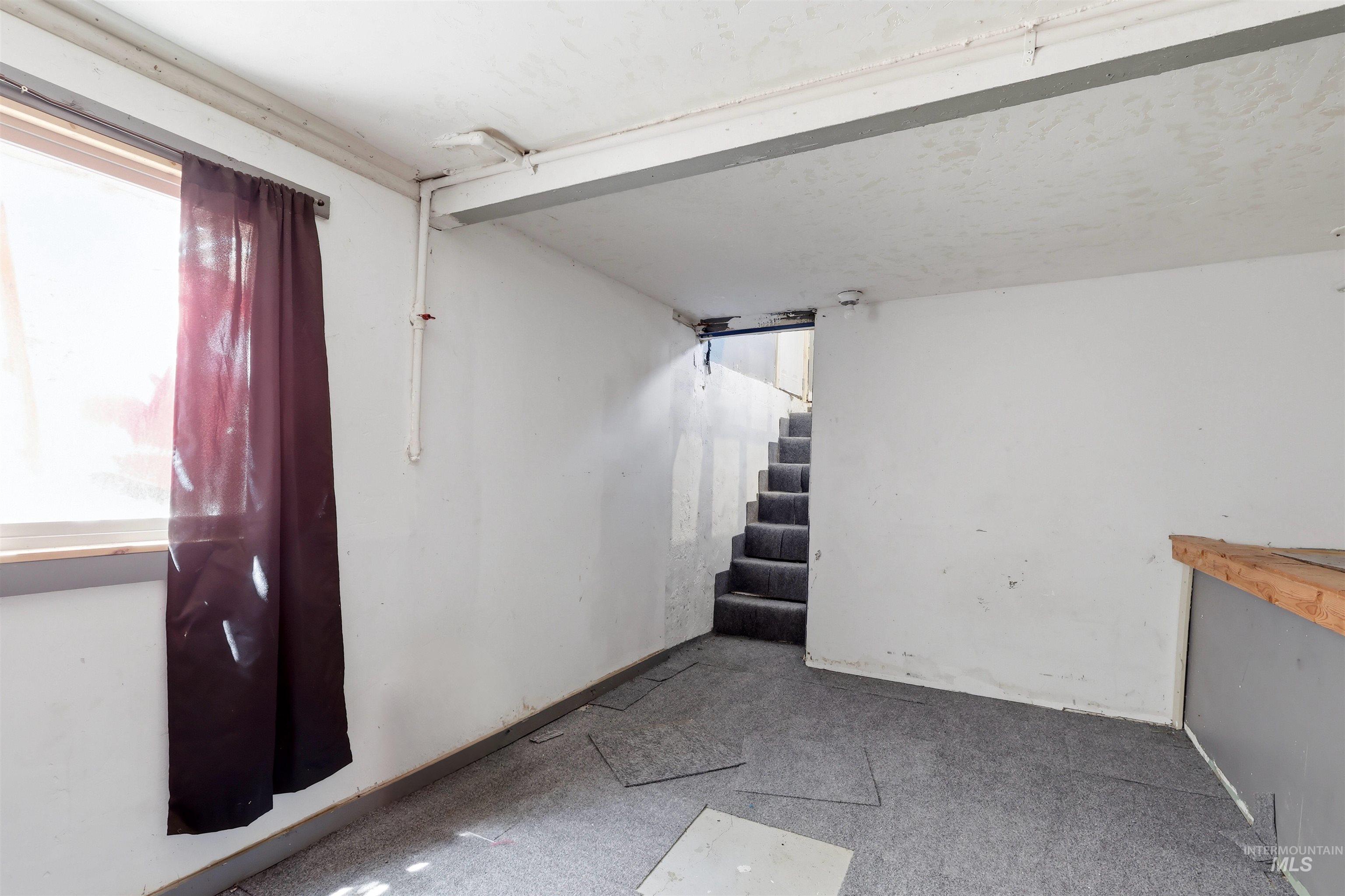 729 California St Property Photo 11