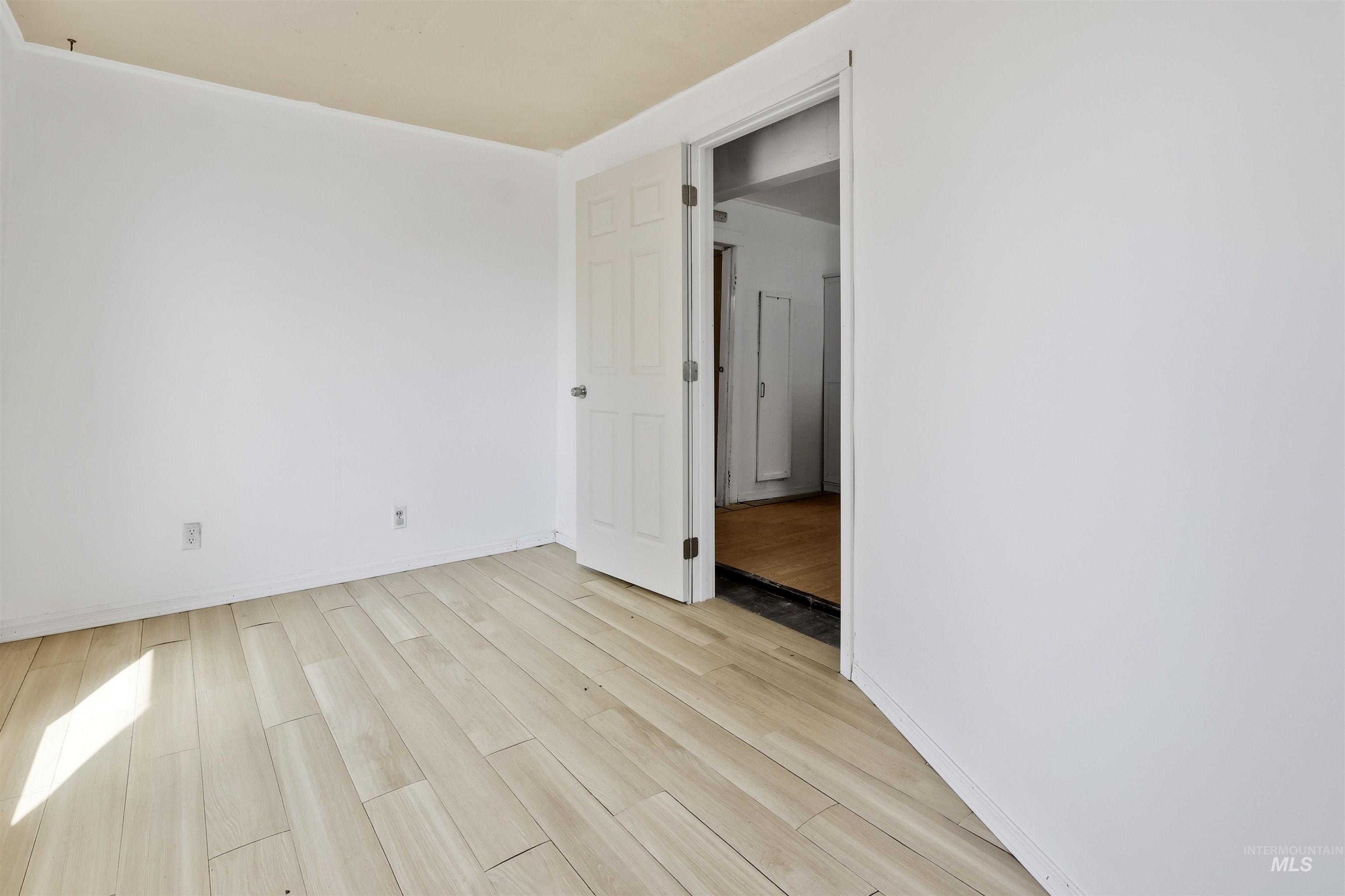 729 California St Property Photo 17