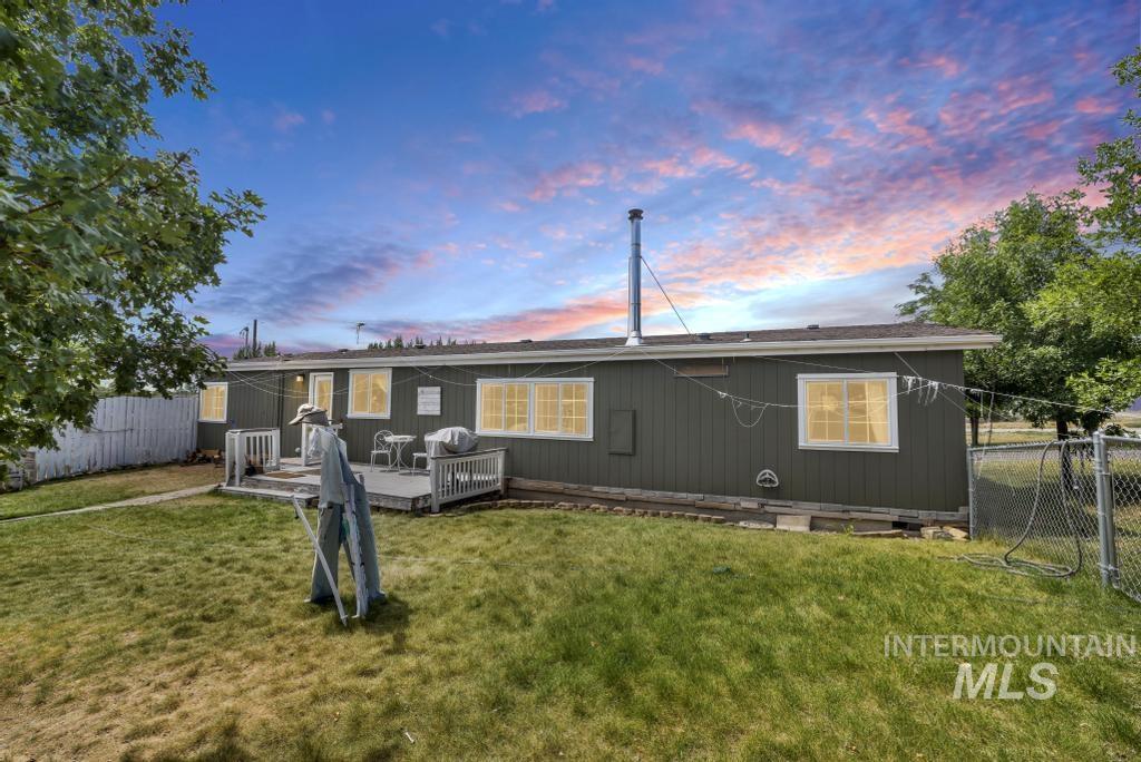554 N Waucanza St Property Photo 33