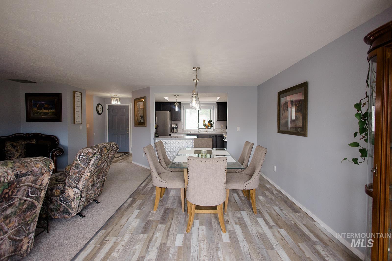 1530 Rosewood St Property Photo 15