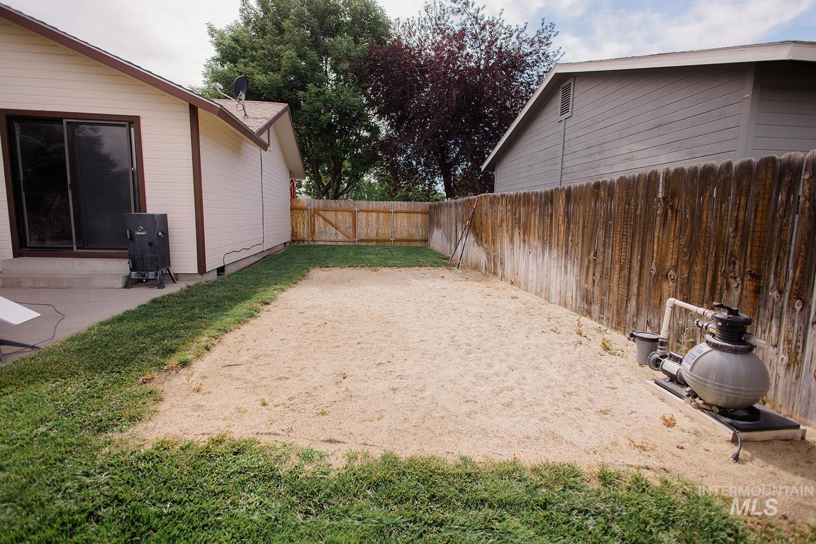 1530 Rosewood St Property Photo 45