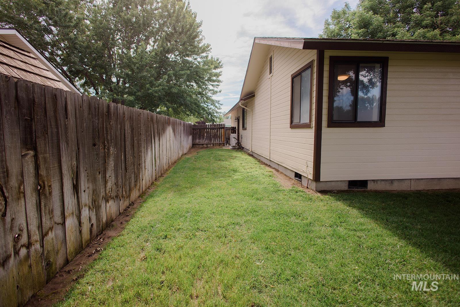 1530 Rosewood St Property Photo 50