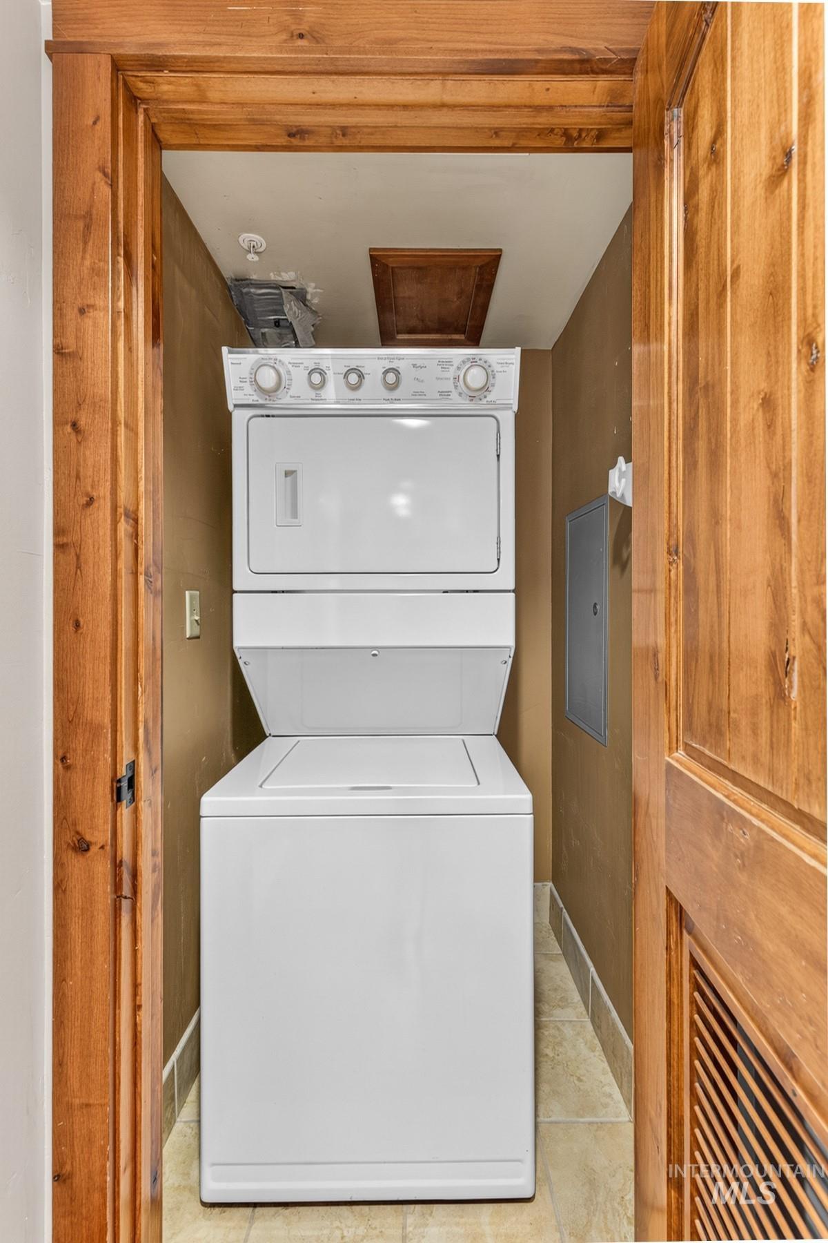 75 Arling Center Court Property Photo 30