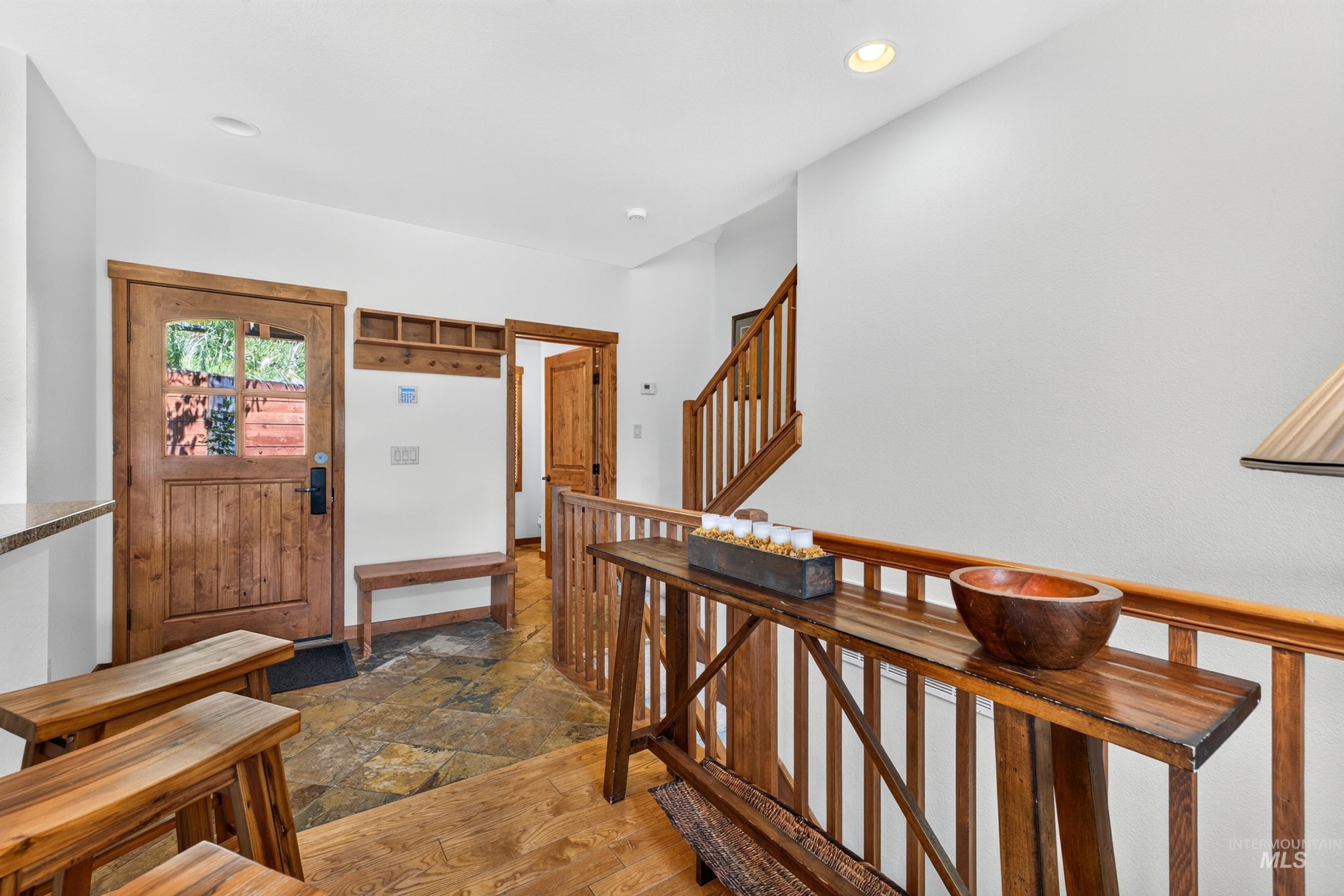 14 Golden Bench Court Property Photo 14