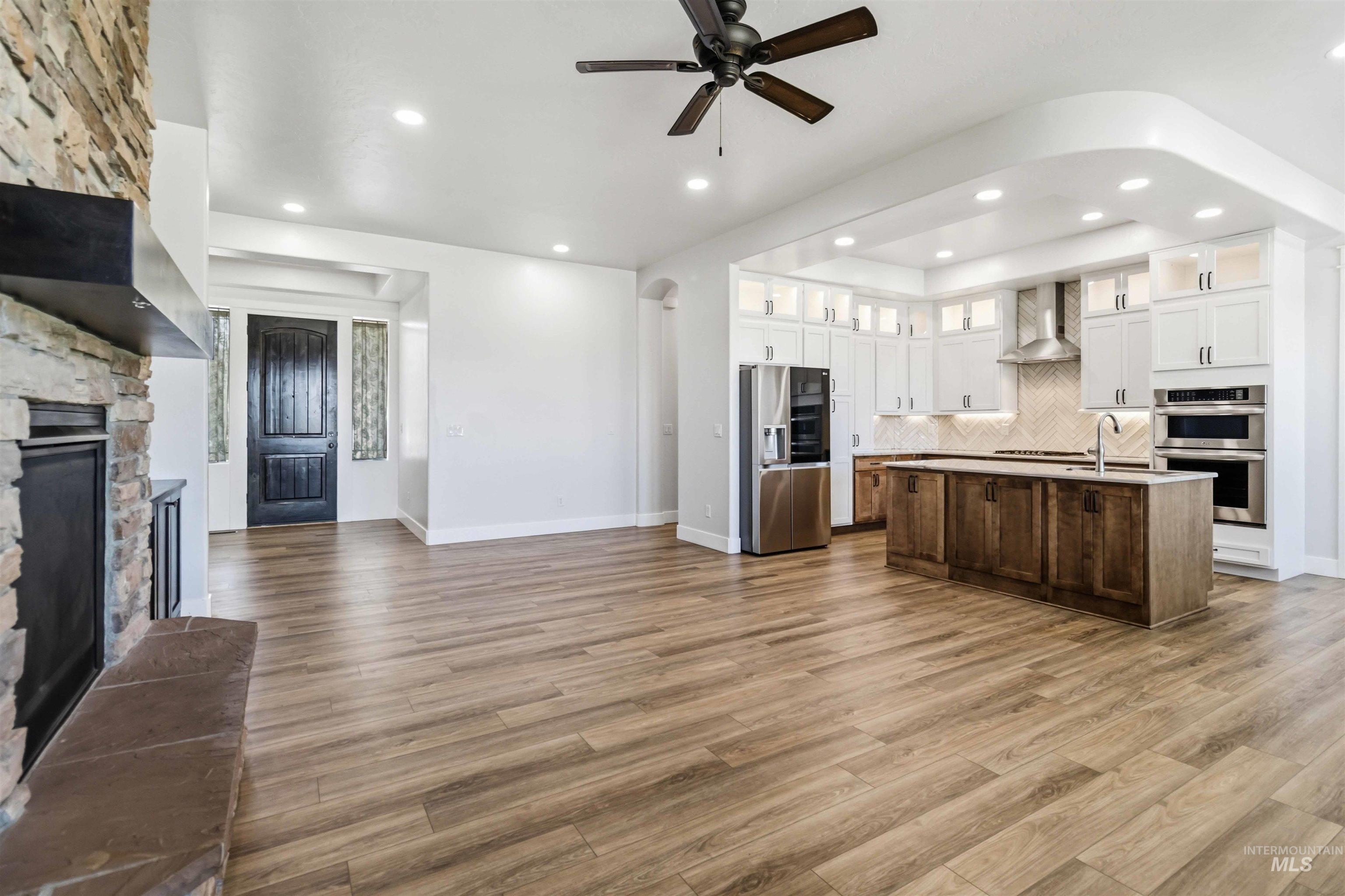 3218 N Cherry Laurel Way Property Photo 6