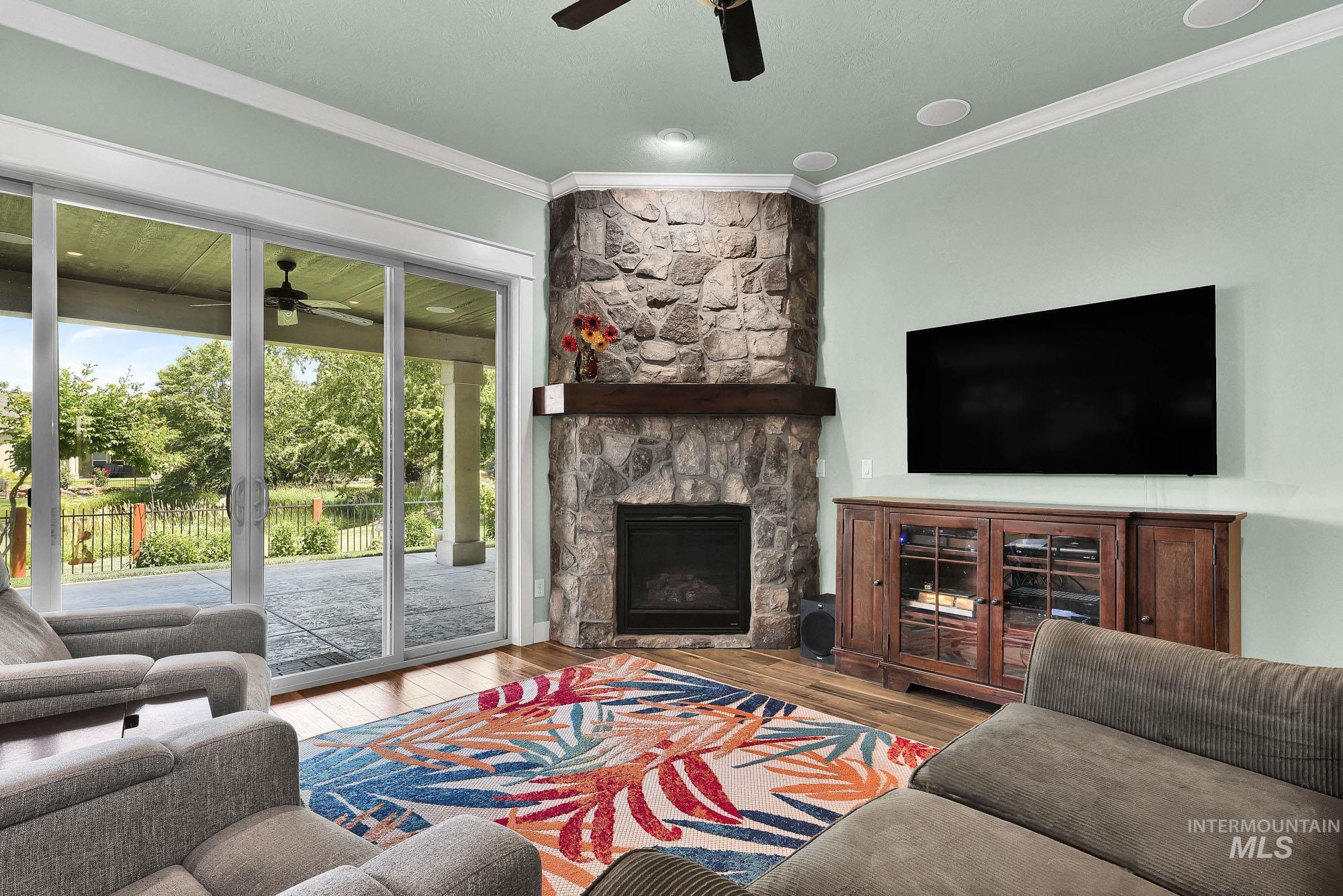 220 S Wildgrass Property Photo 6