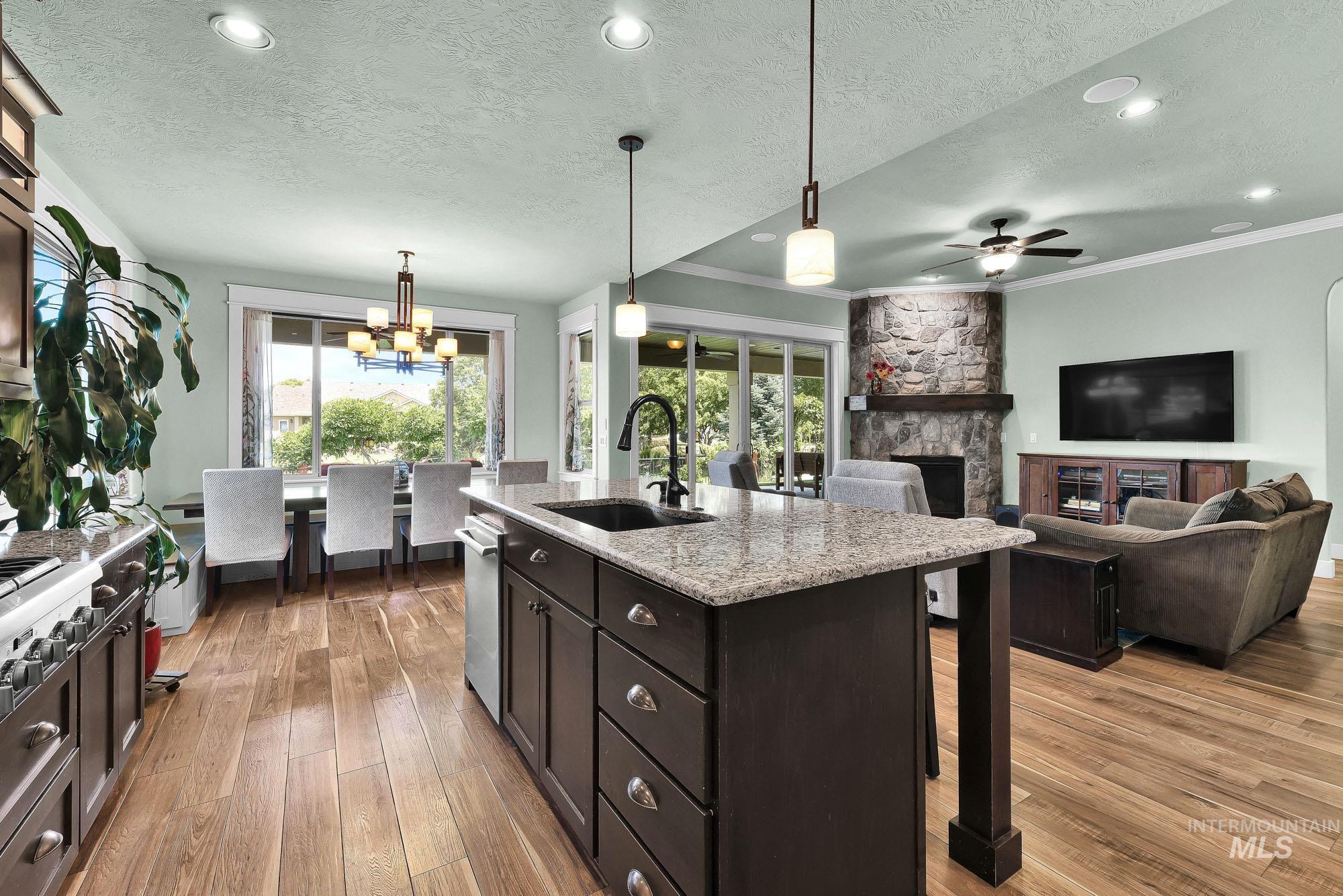 220 S Wildgrass Property Photo 14
