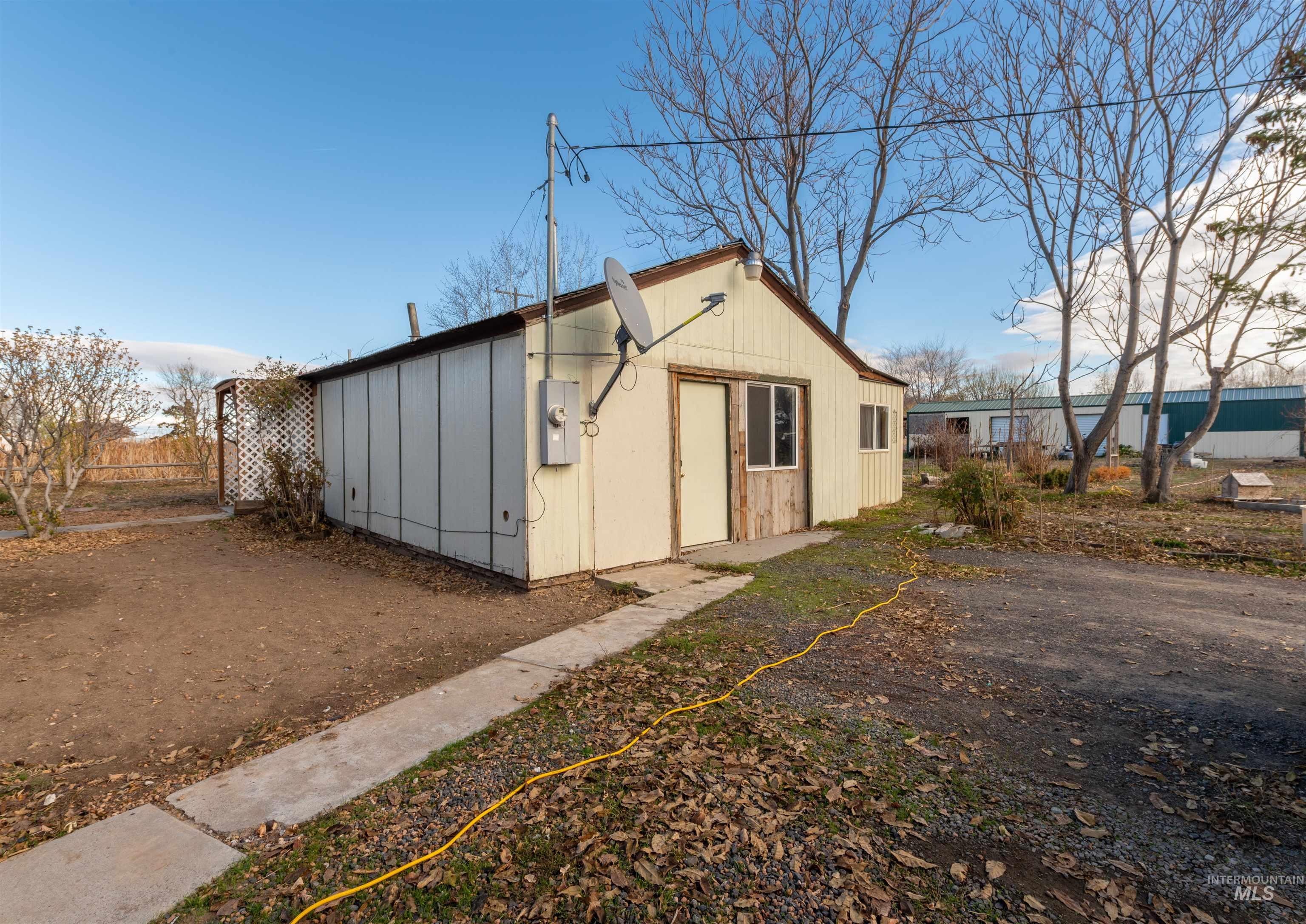 408 Clear Lakes Property Photo 14