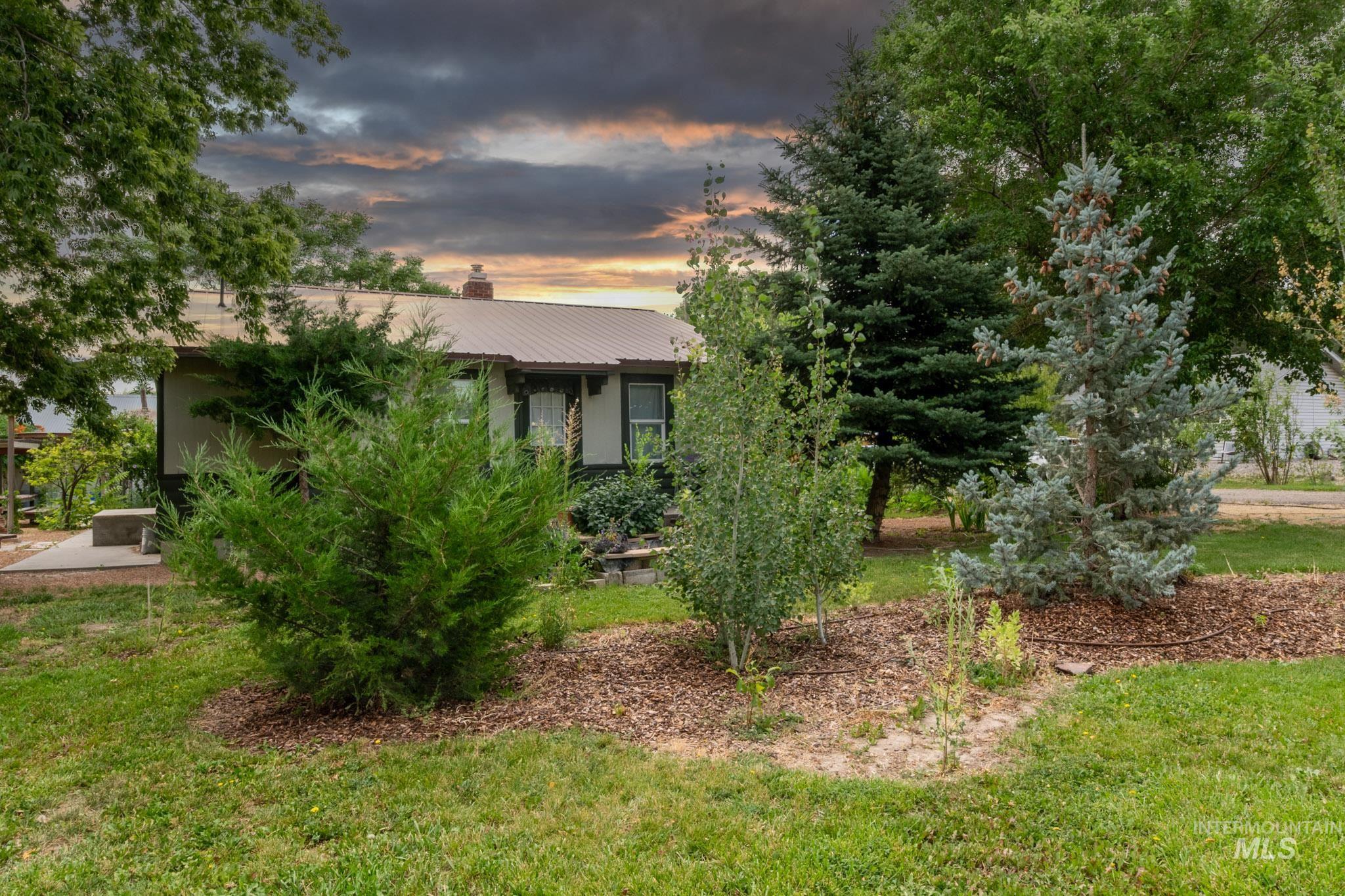 408 Clear Lakes Property Photo 19