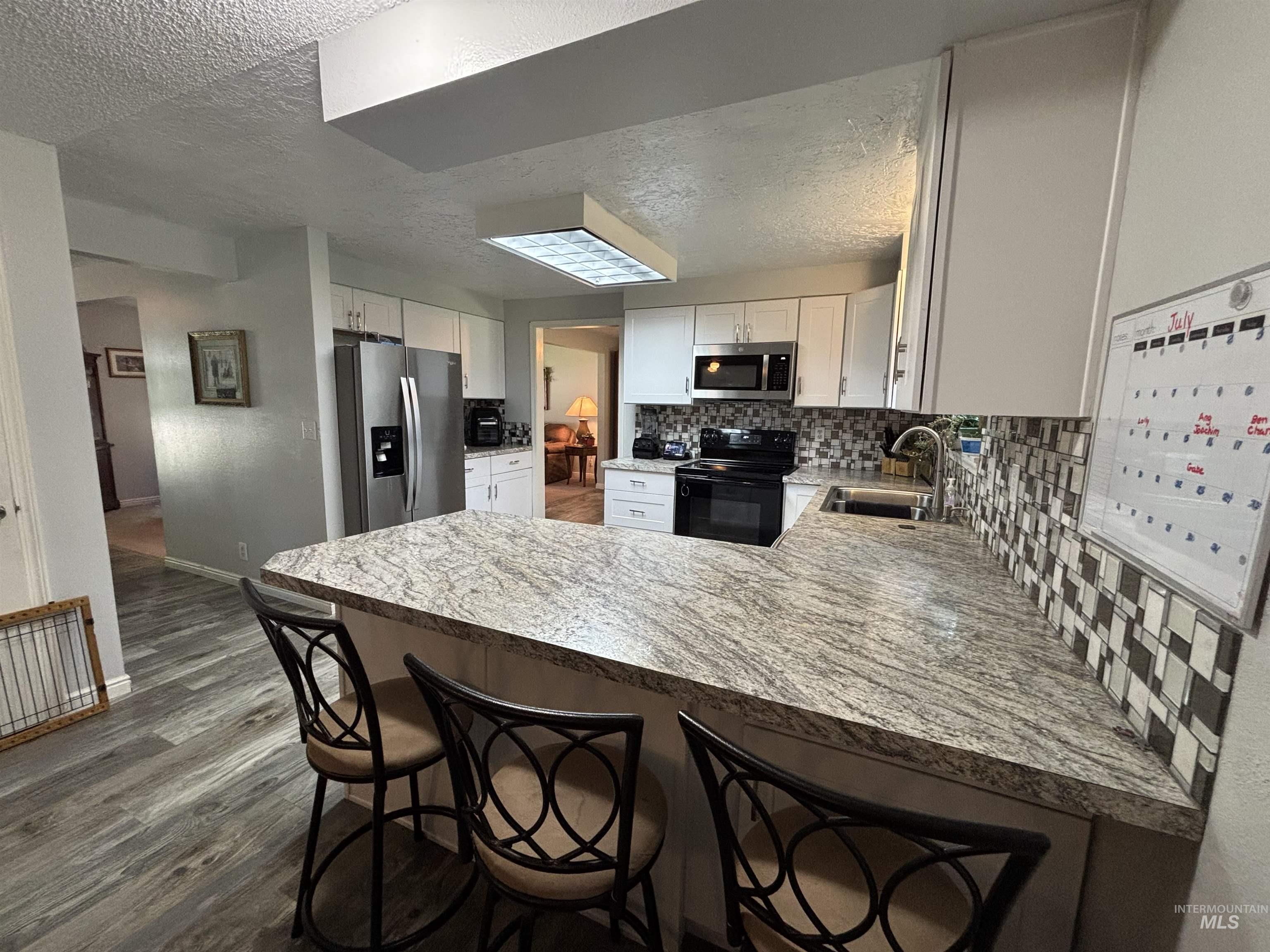1135 S Haskett Property Photo 9
