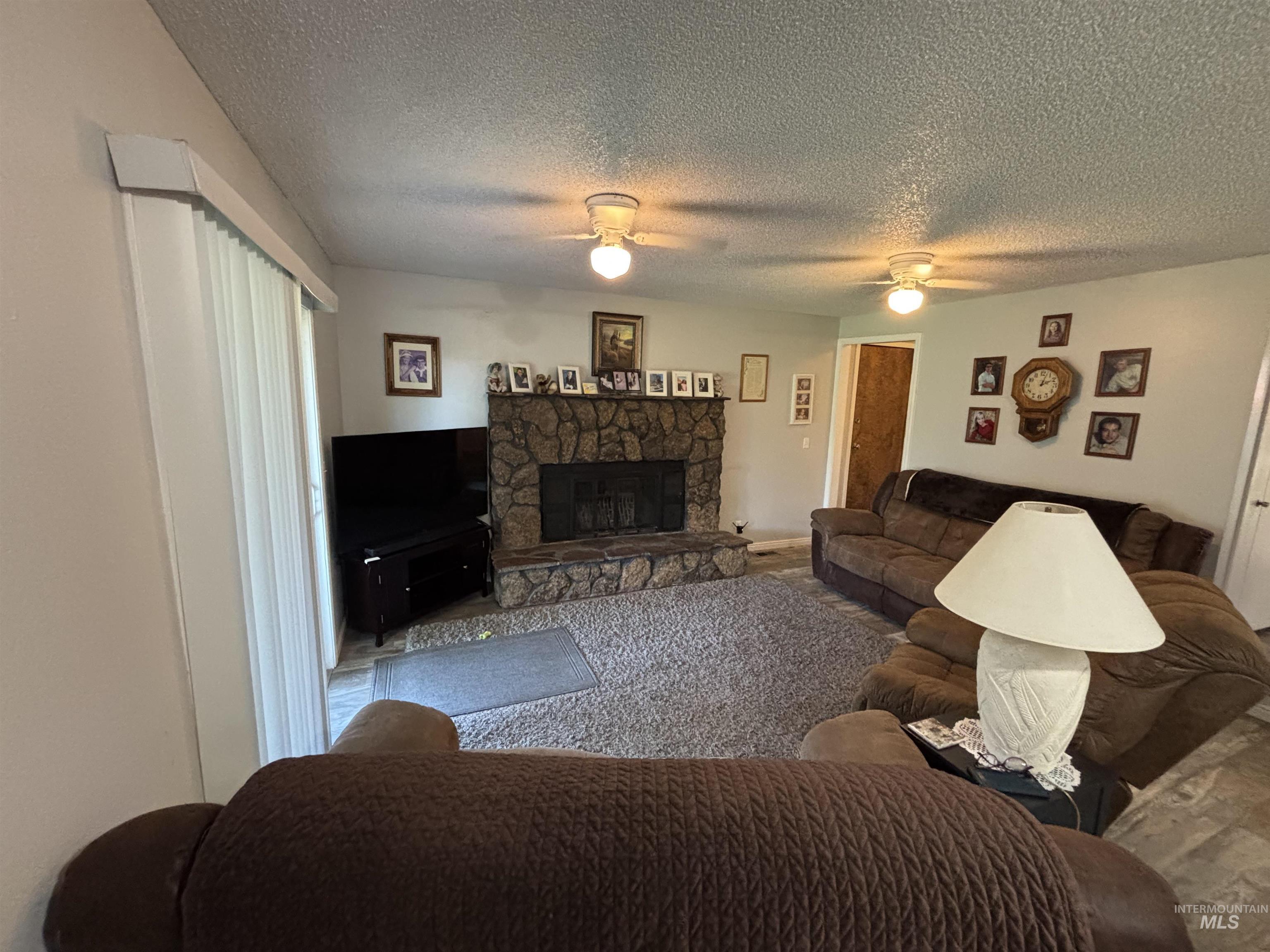 1135 S Haskett Property Photo 16