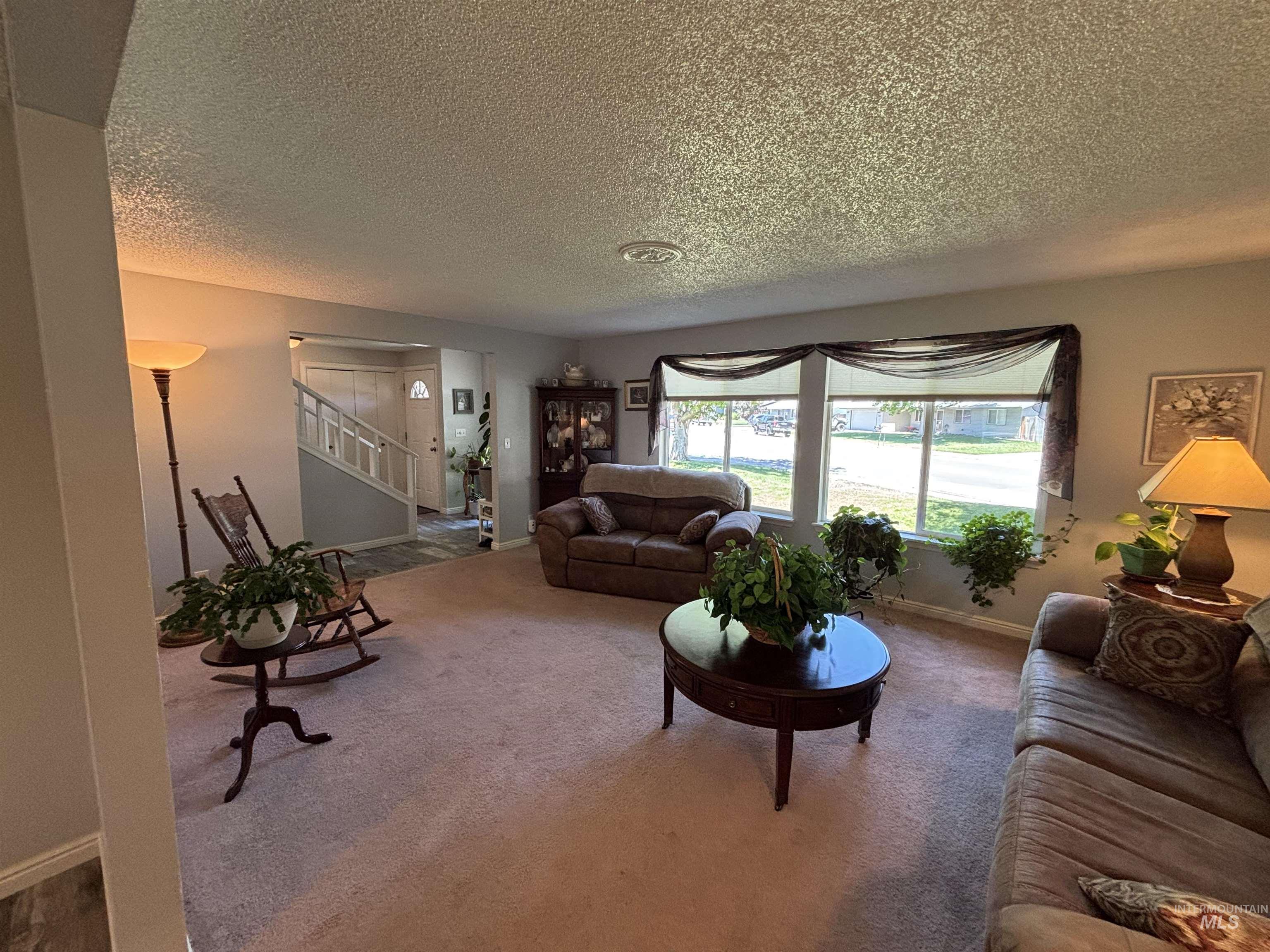 1135 S Haskett Property Photo 21