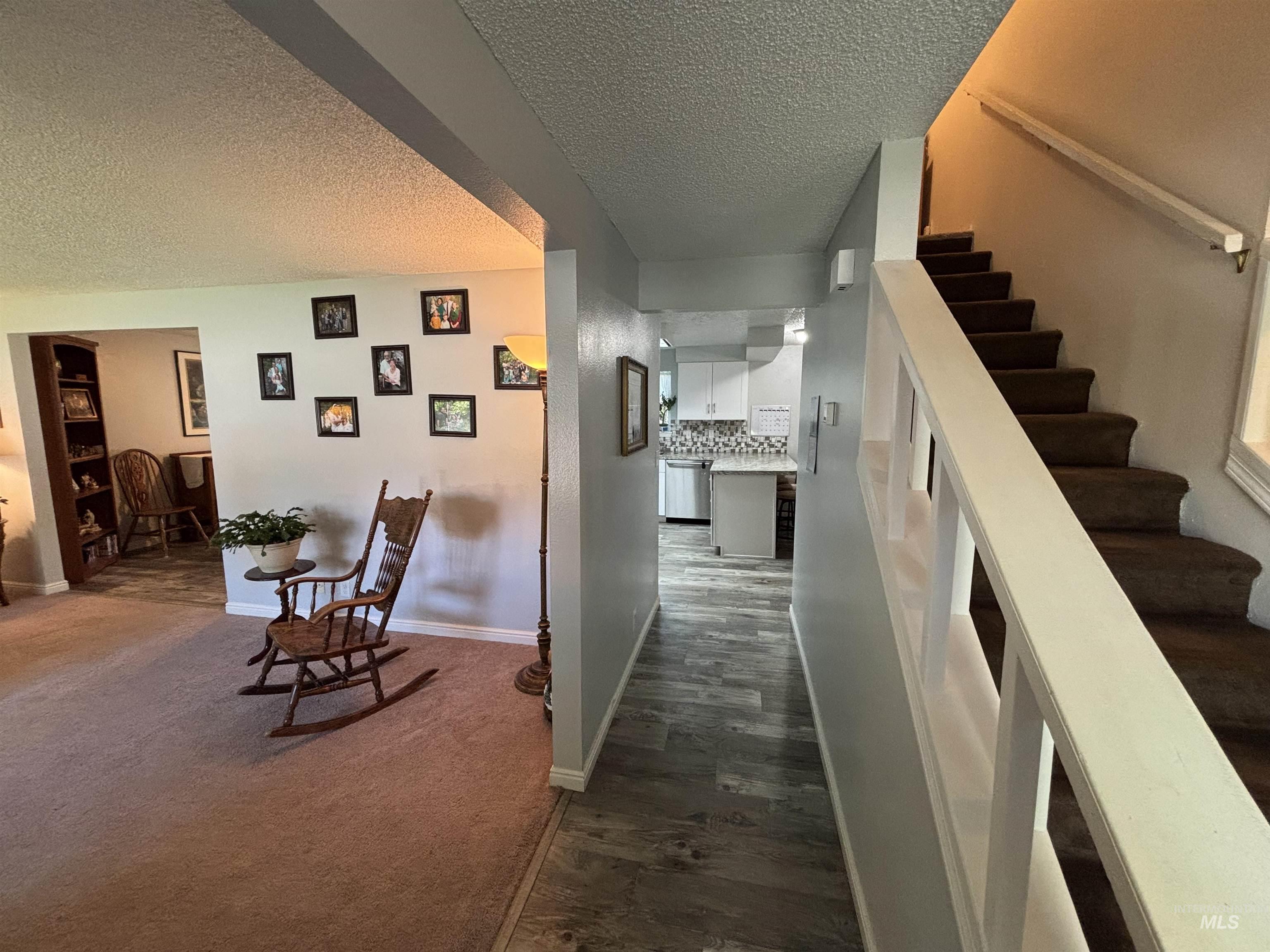 1135 S Haskett Property Photo 23