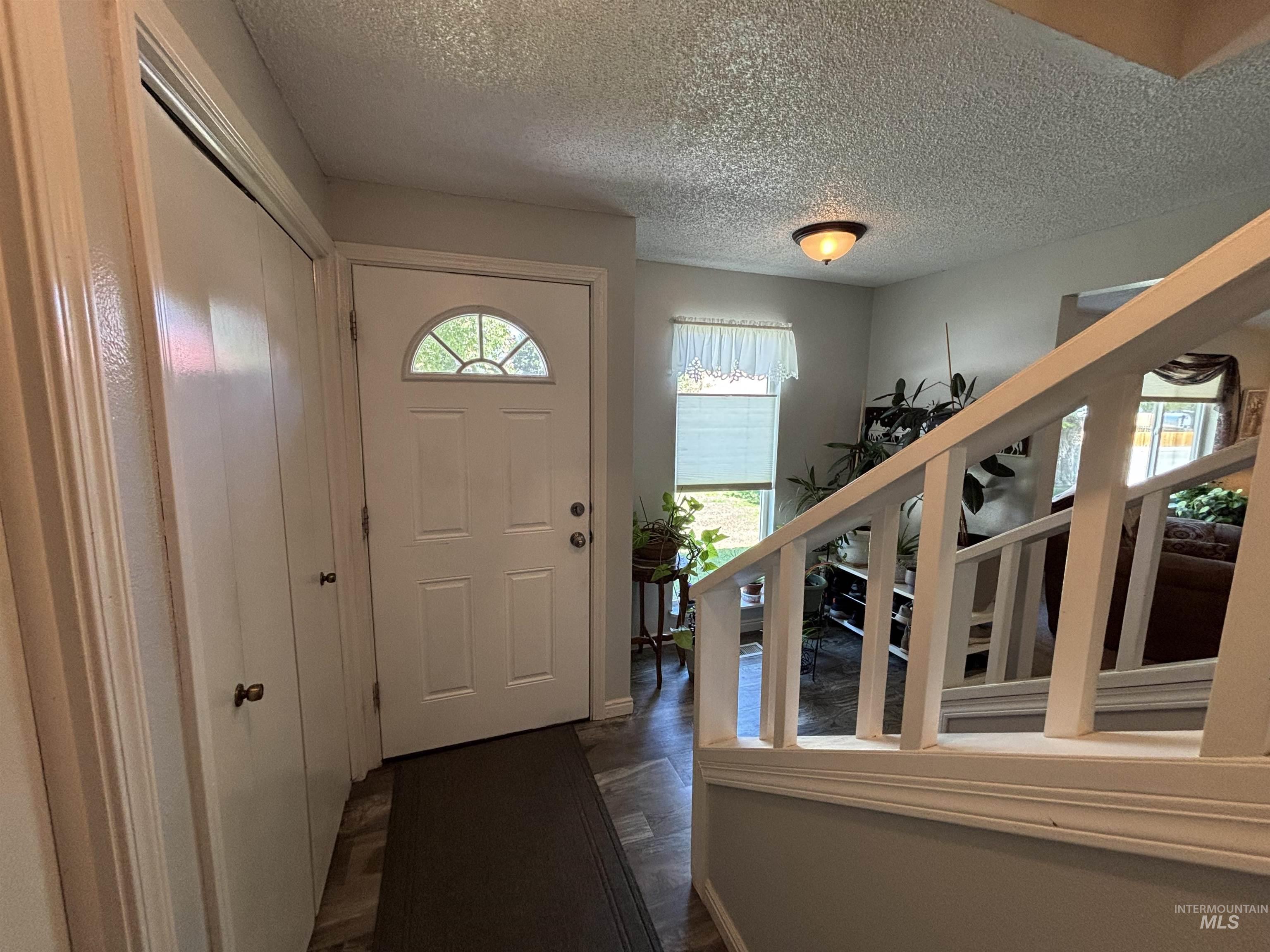 1135 S Haskett Property Photo 25