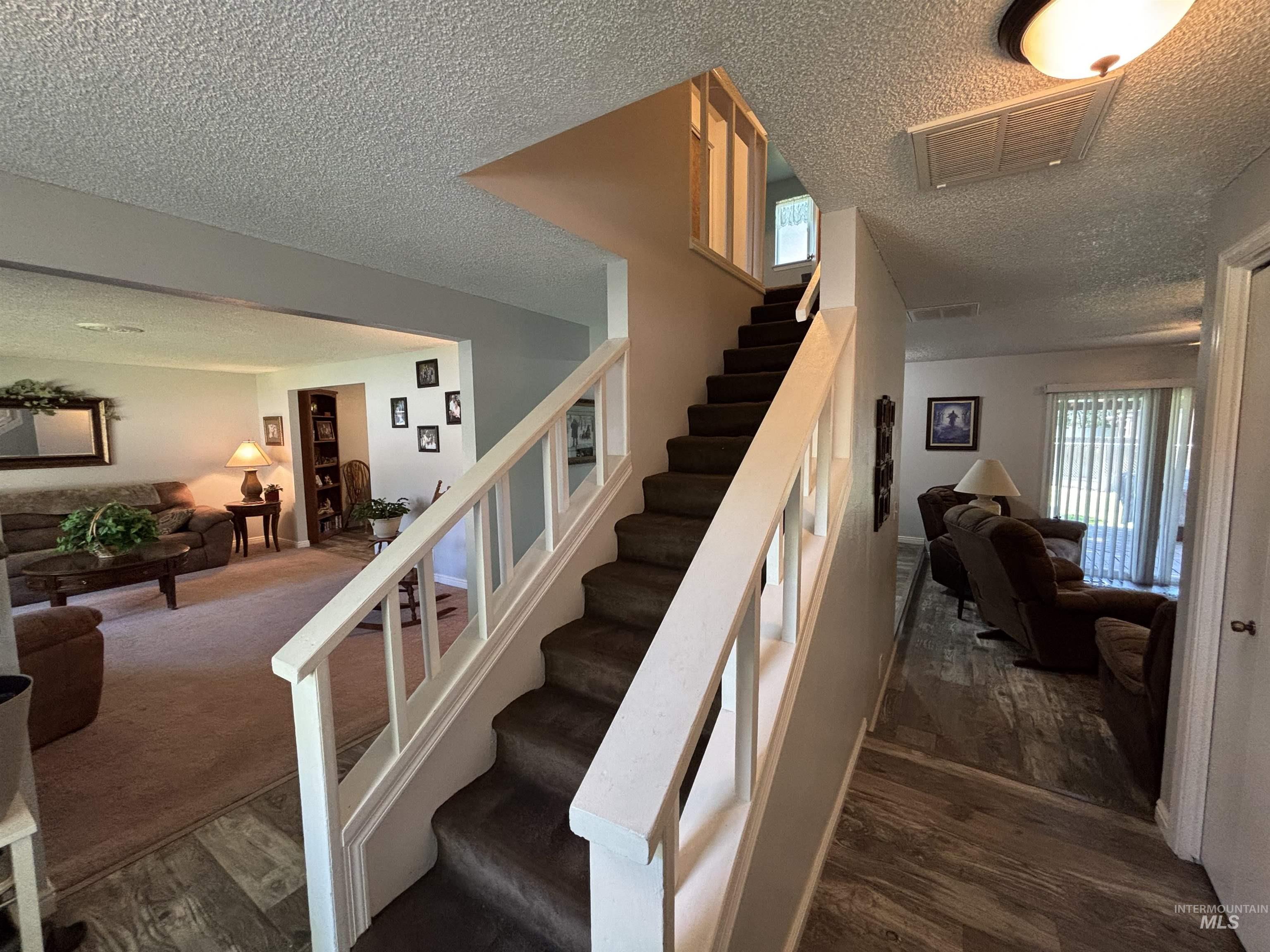 1135 S Haskett Property Photo 27