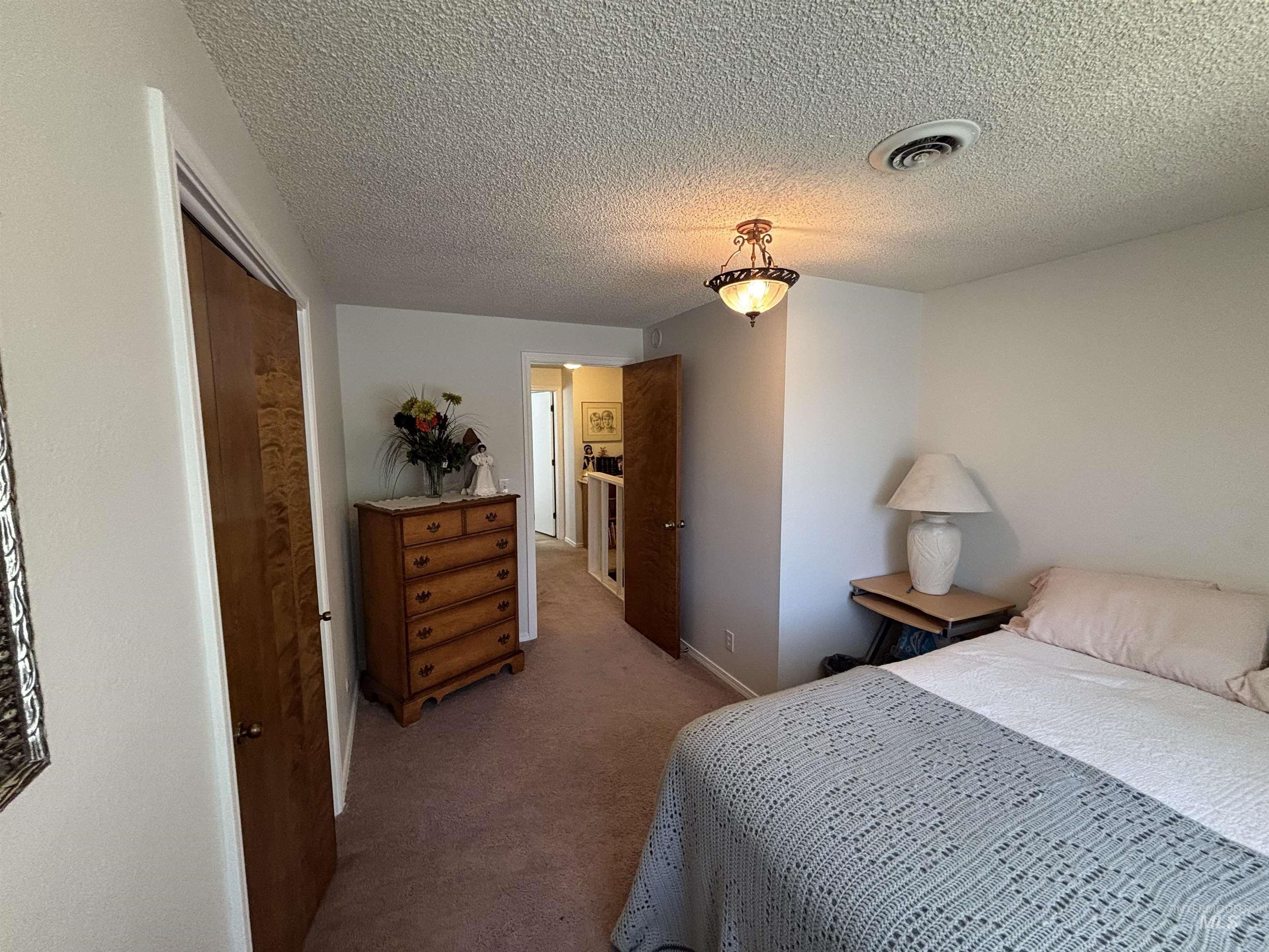 1135 S Haskett Property Photo 37