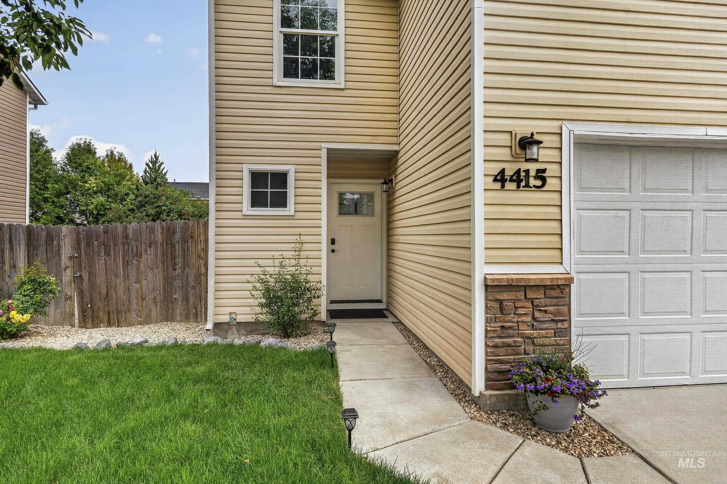 4415 Duke St Property Photo 4