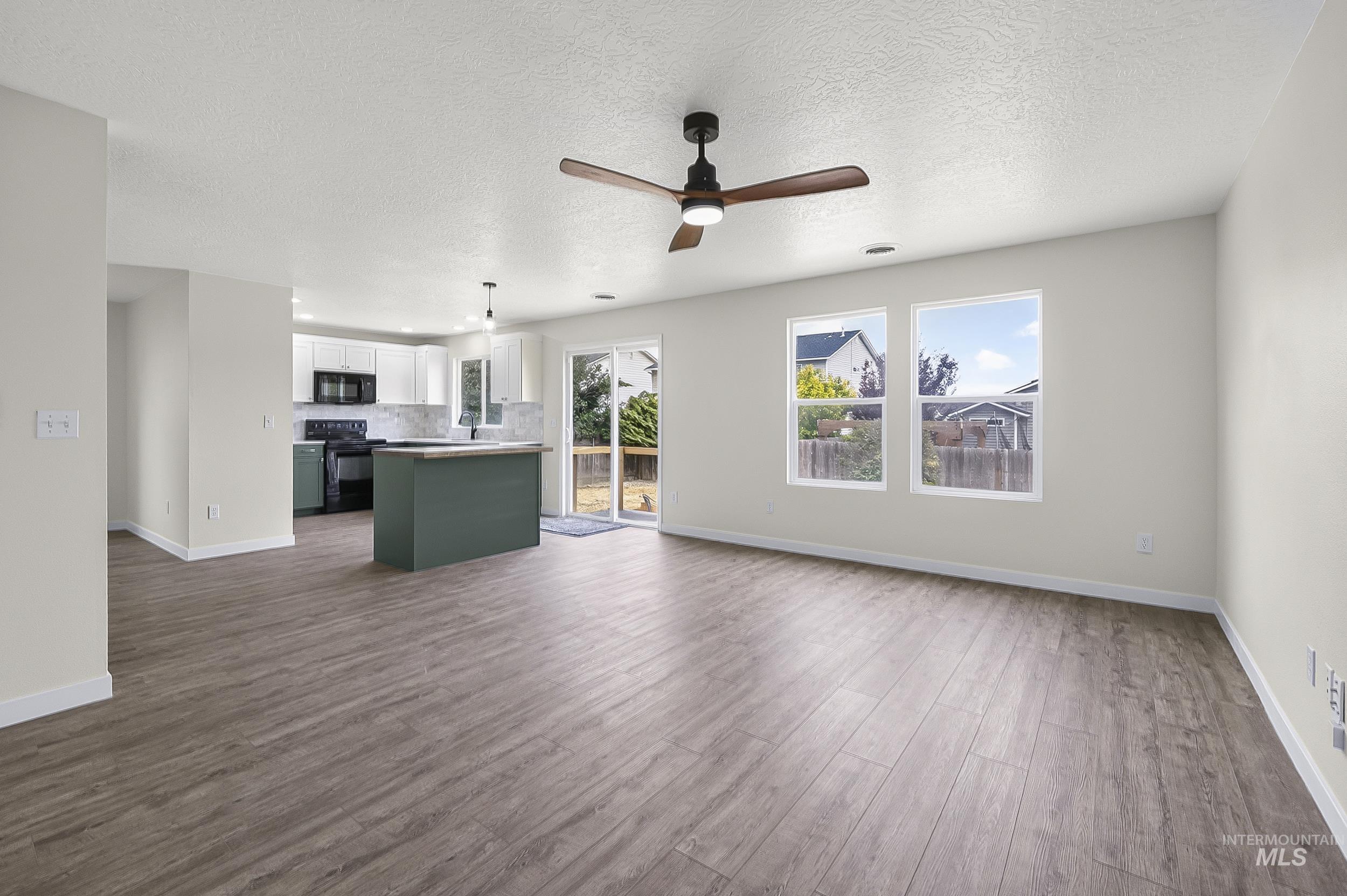 4415 Duke St Property Photo 11