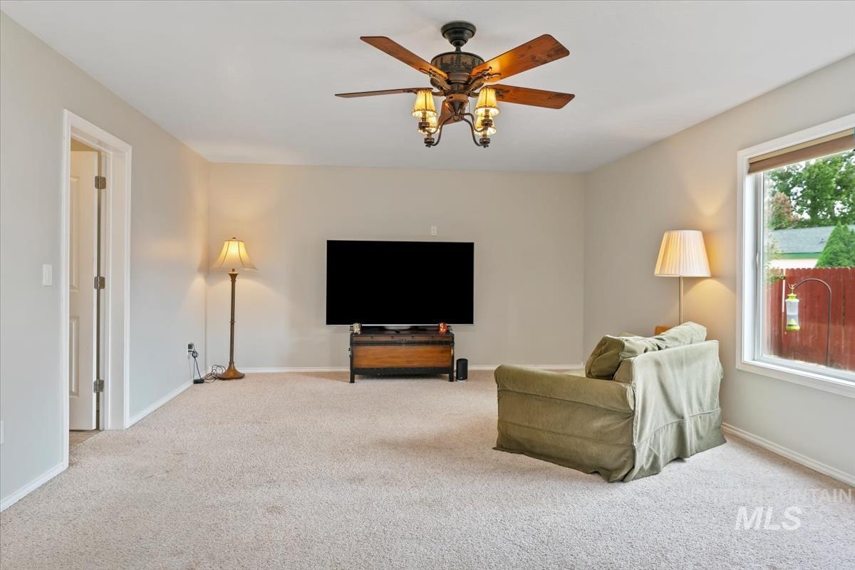 80 Cobblestone Property Photo 14