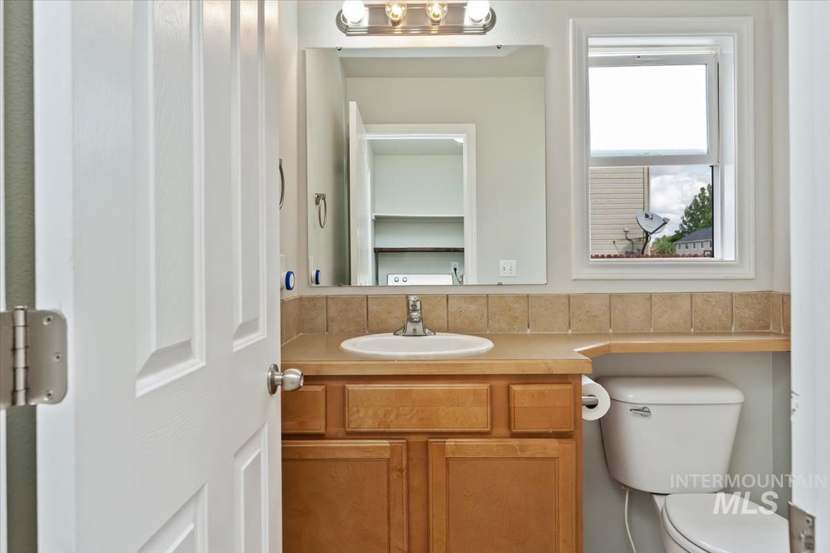80 Cobblestone Property Photo 17