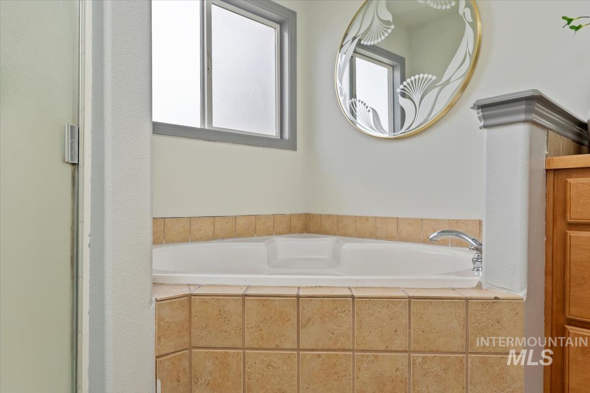 80 Cobblestone Property Photo 23