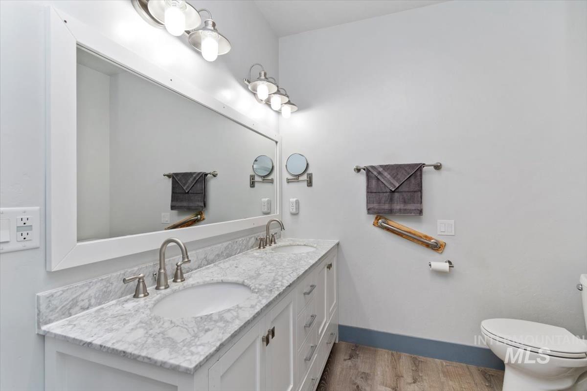 7360 Sage Brush Lane Property Photo 24