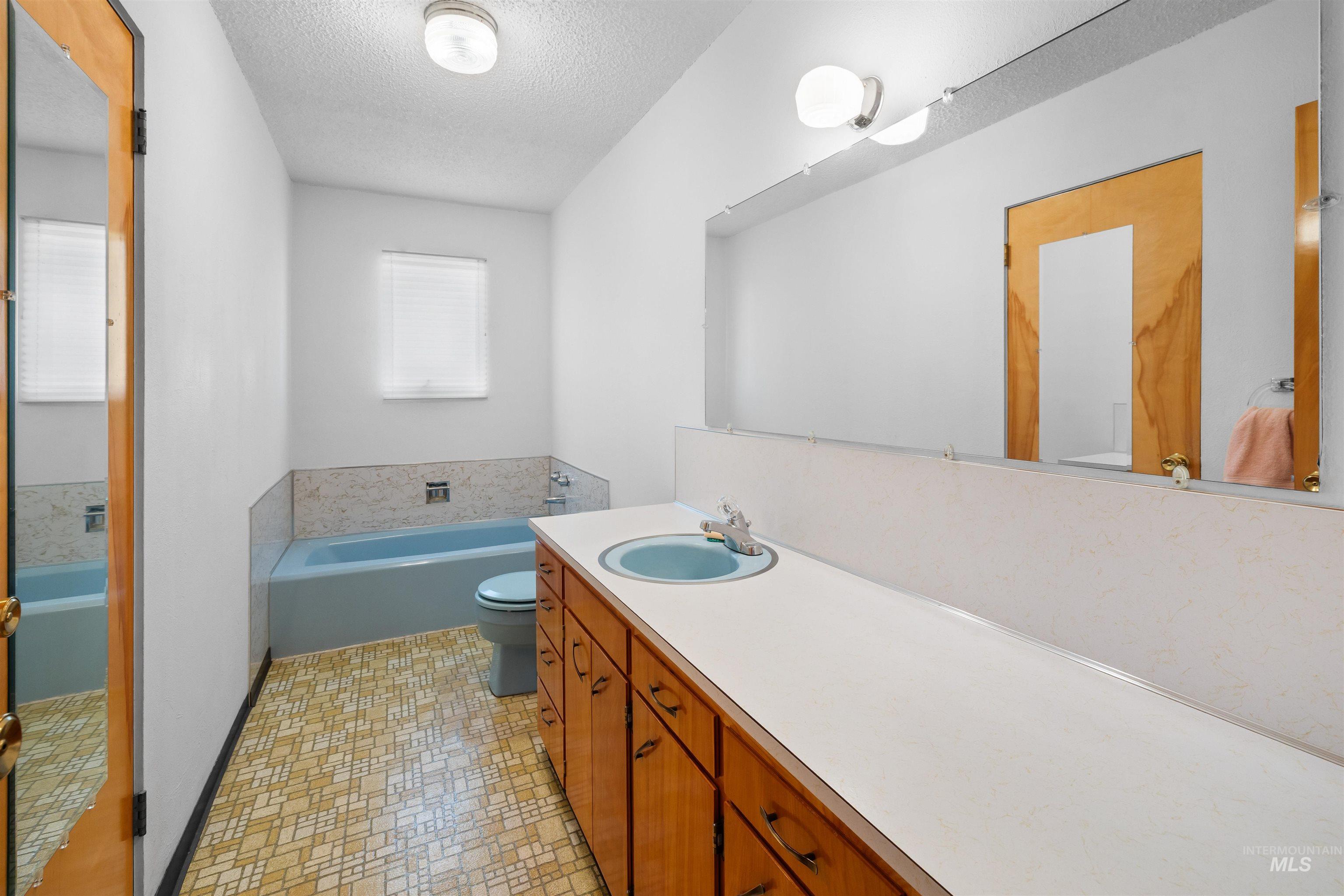 1266 Meadow Creek Road Property Photo 13