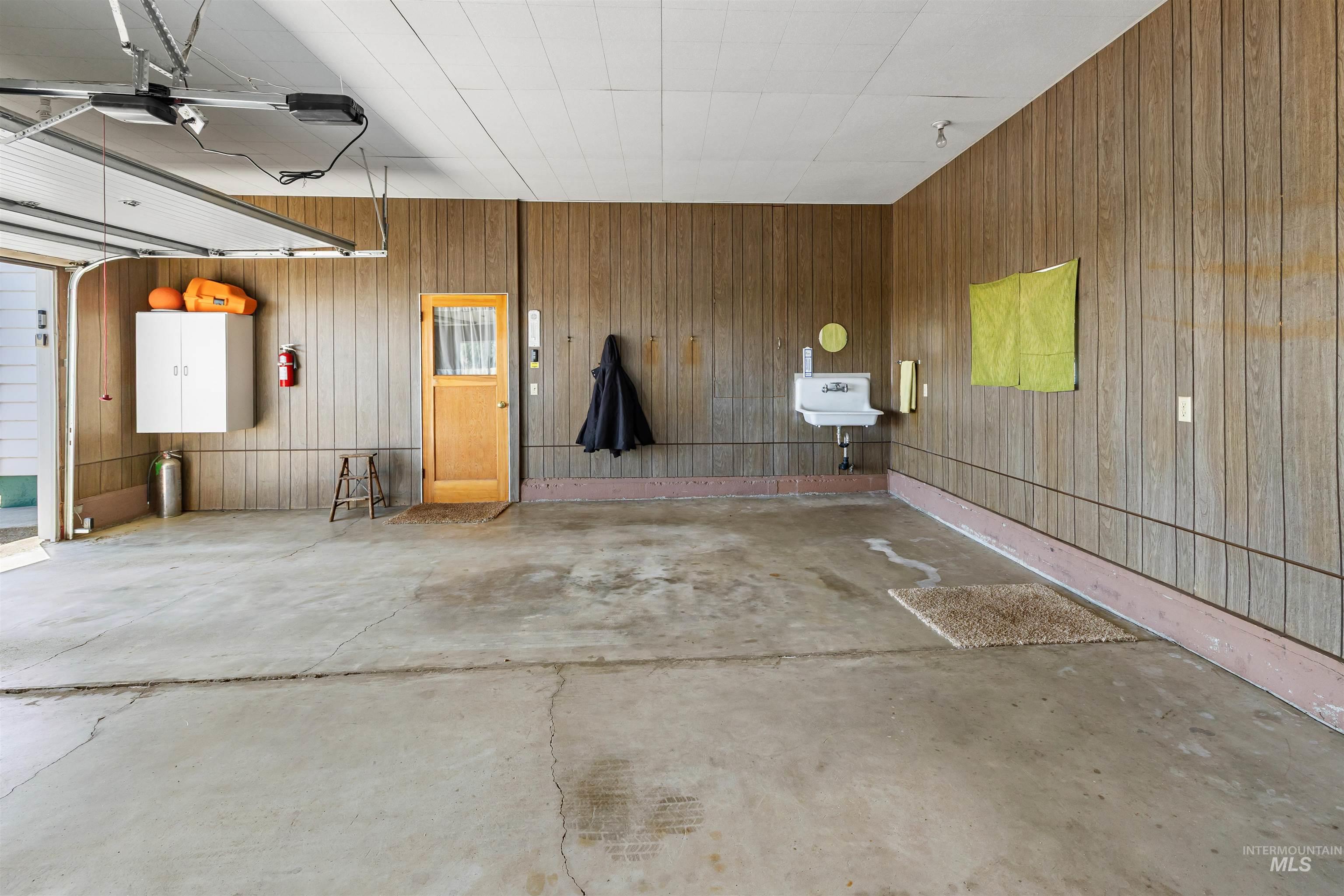 1266 Meadow Creek Road Property Photo 25