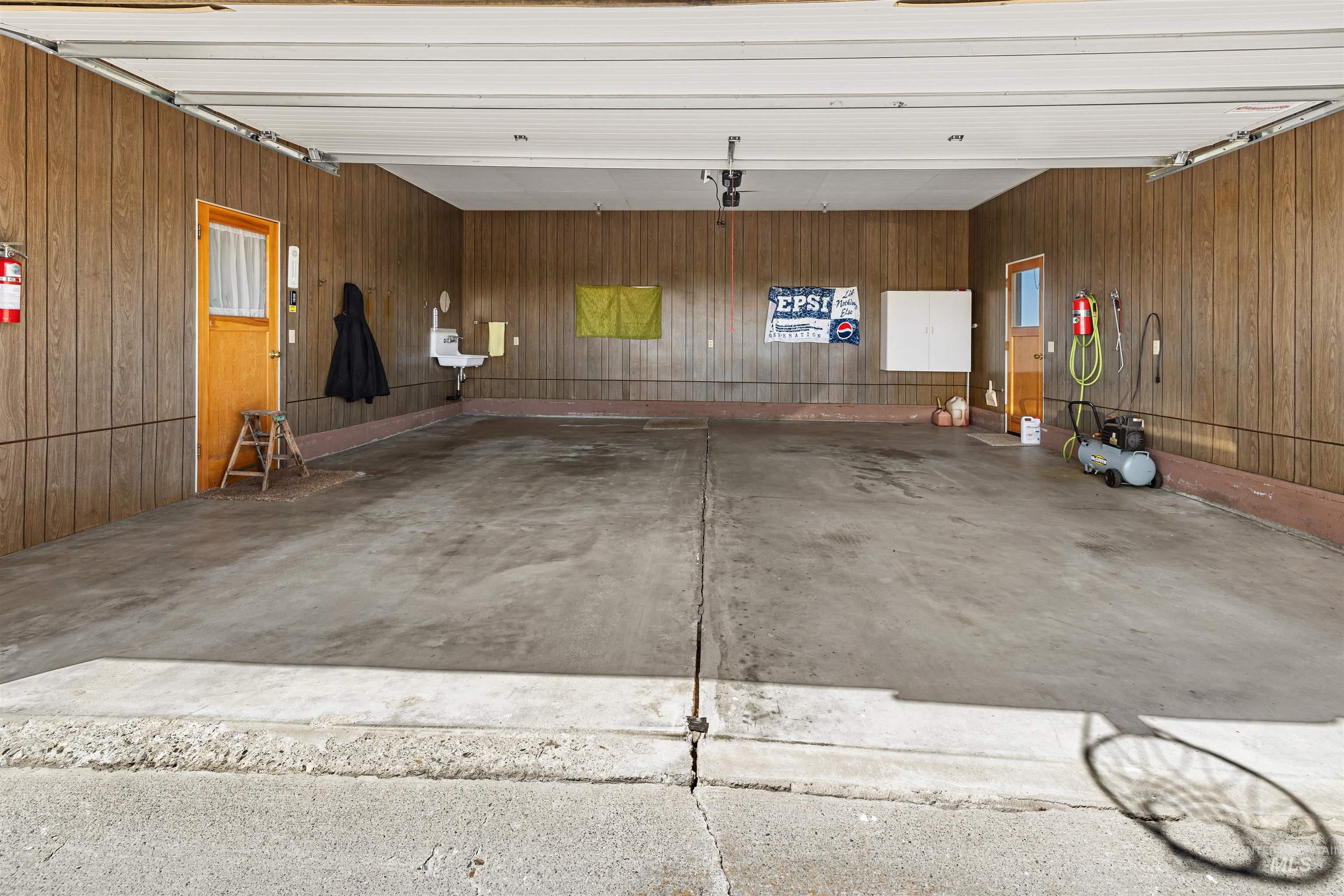 1266 Meadow Creek Road Property Photo 26