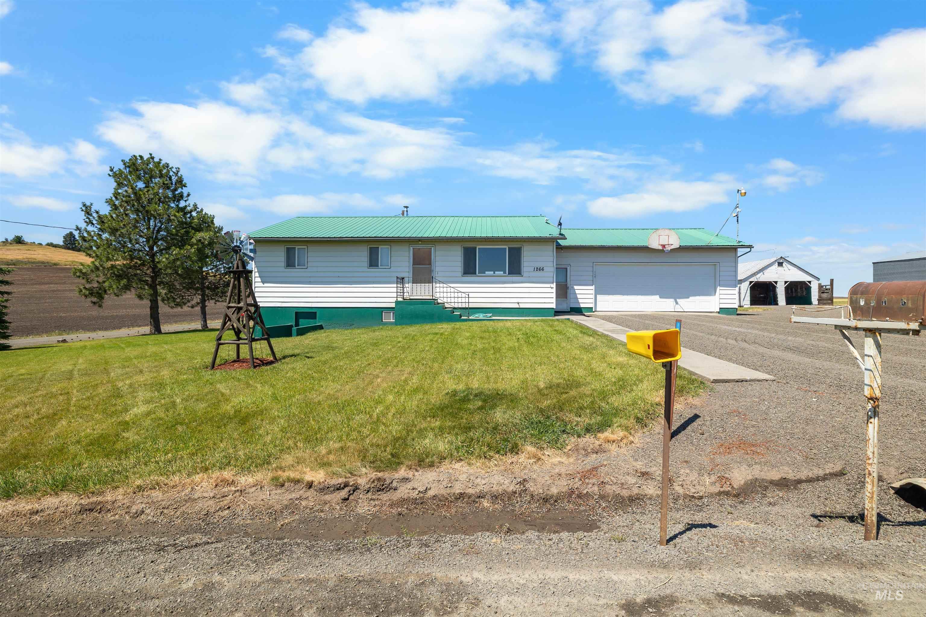 1266 Meadow Creek Road Property Photo 40