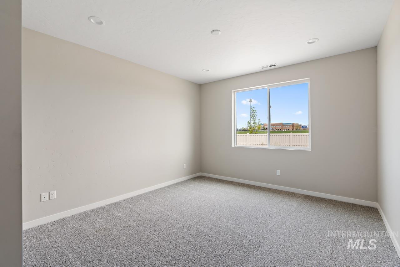 17163 N Yorktown Way Property Photo 34