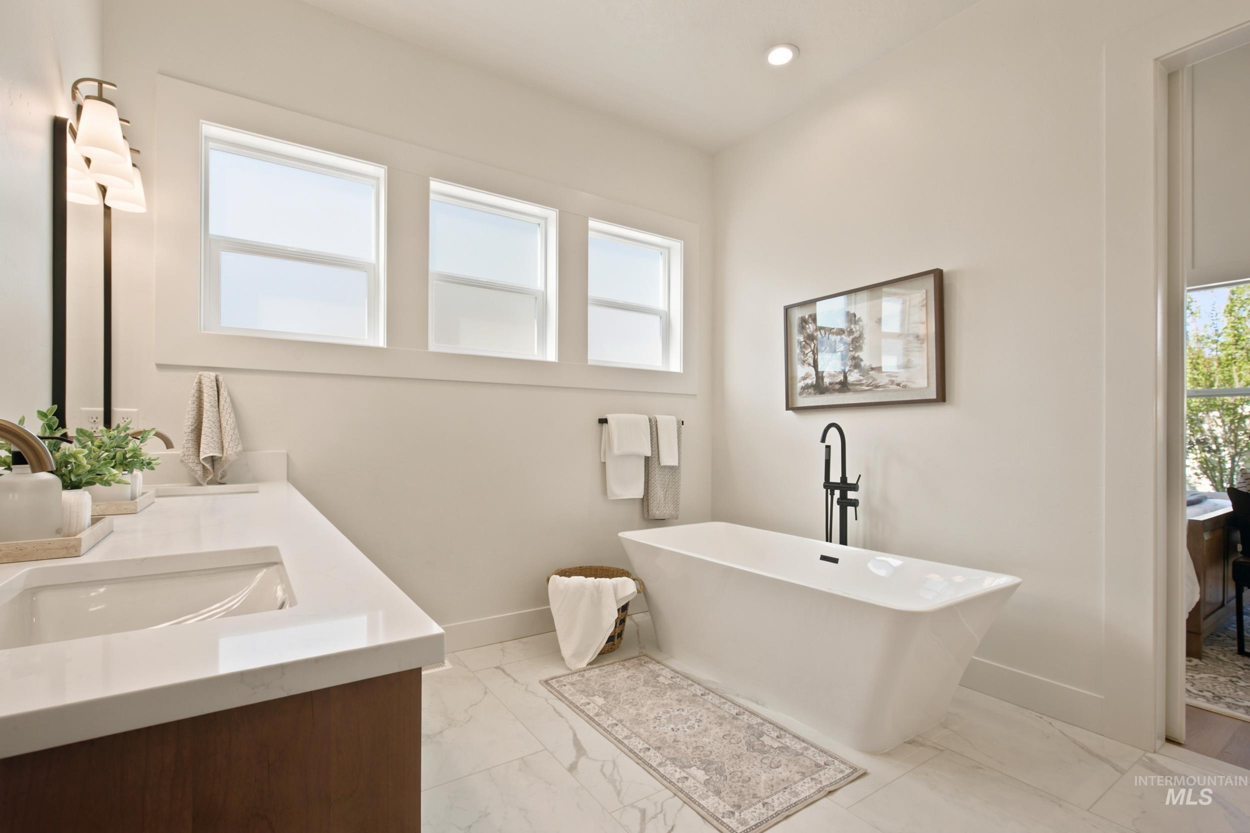 2426 E Eagle View Ct. Property Photo 15