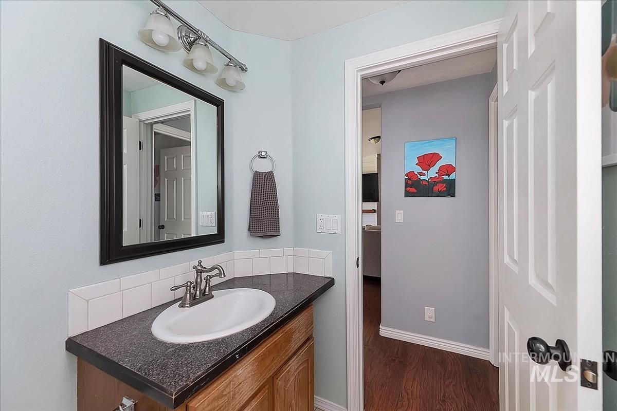 1803 Poplar St Property Photo 32
