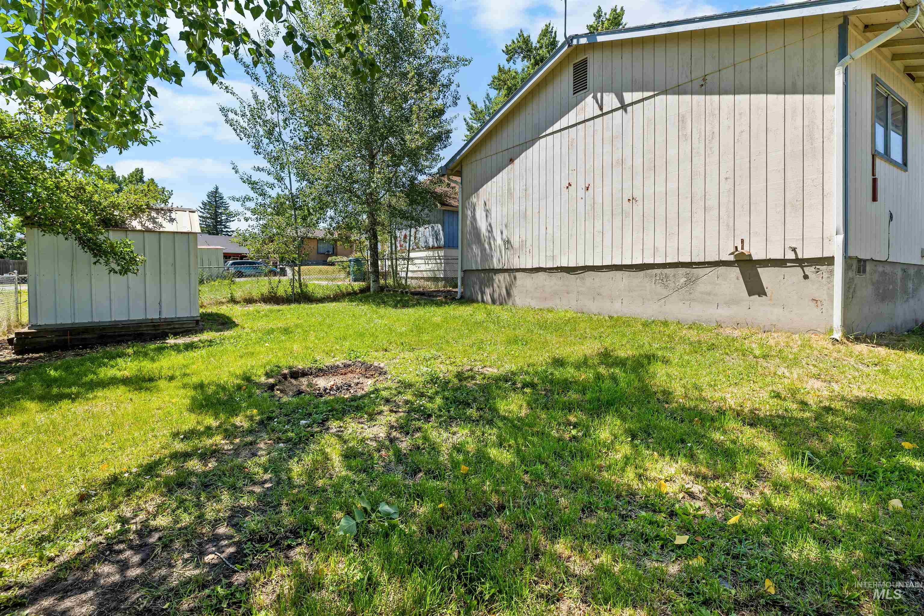 503 N College St Property Photo 13