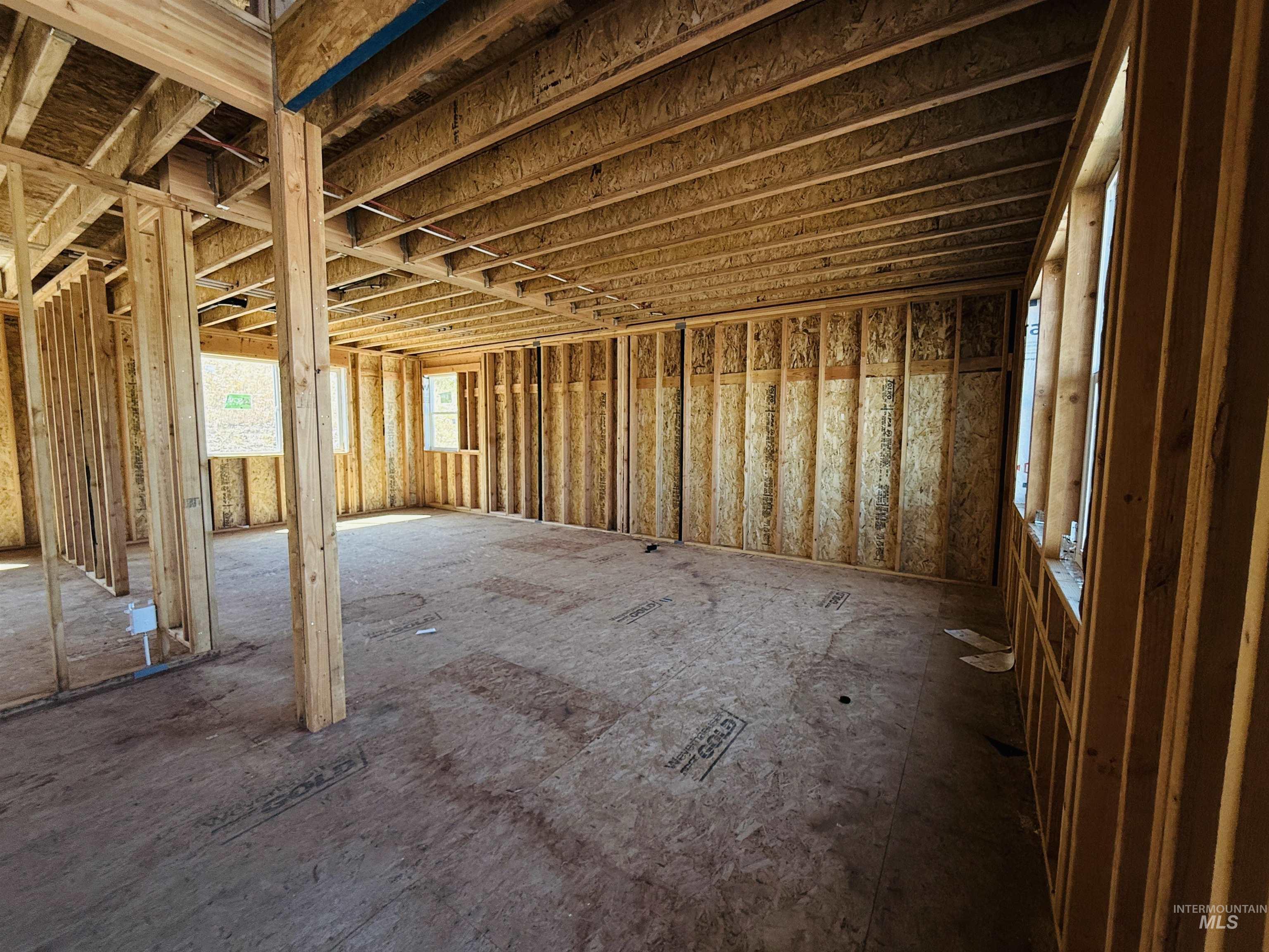 2457 E 3rd Street Property Photo 8